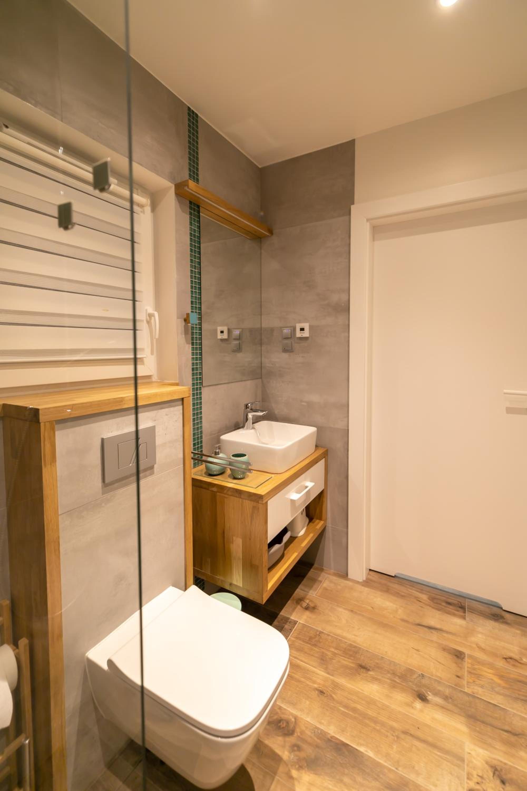 Apartment - Split Level - Photo 11