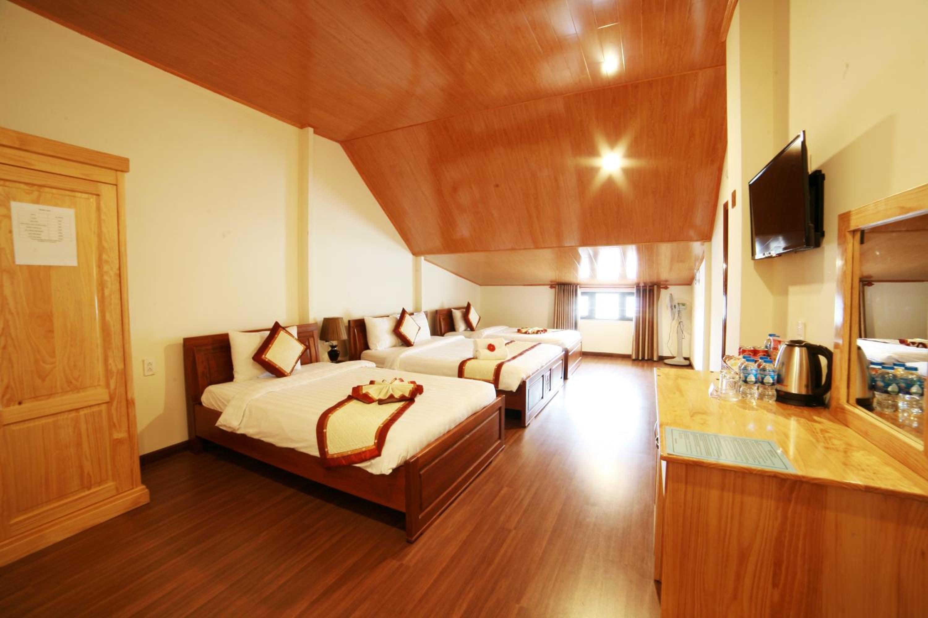 Deluxe Family Room