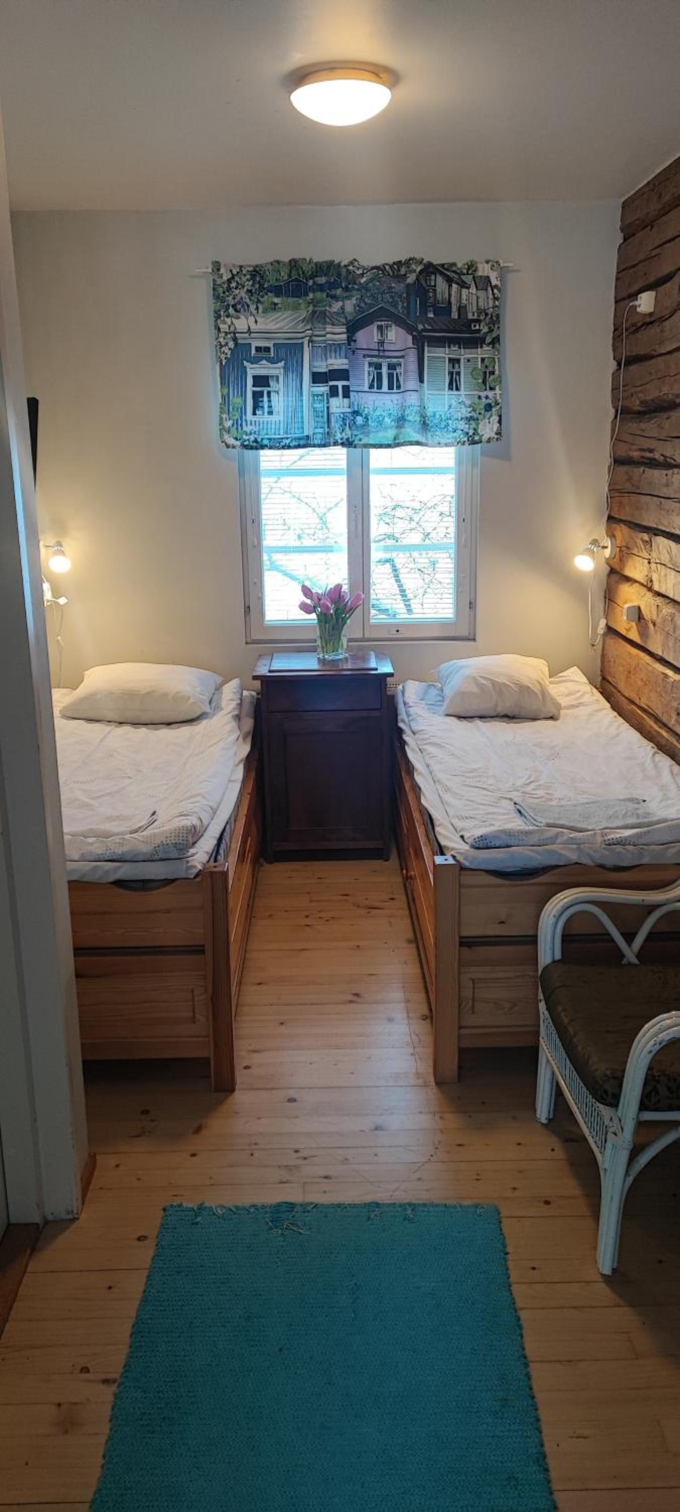 Twin Room with Shared Bathroom photo 2