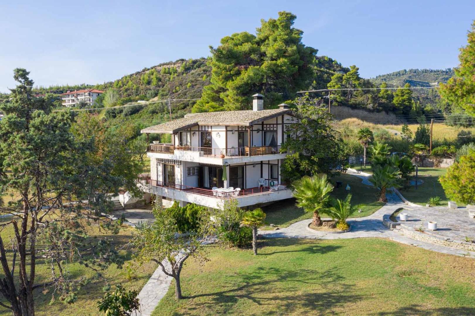 Villa - Beach Front photo 2
