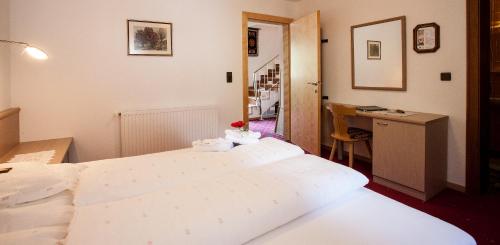 Double Room without Balcony photo 2
