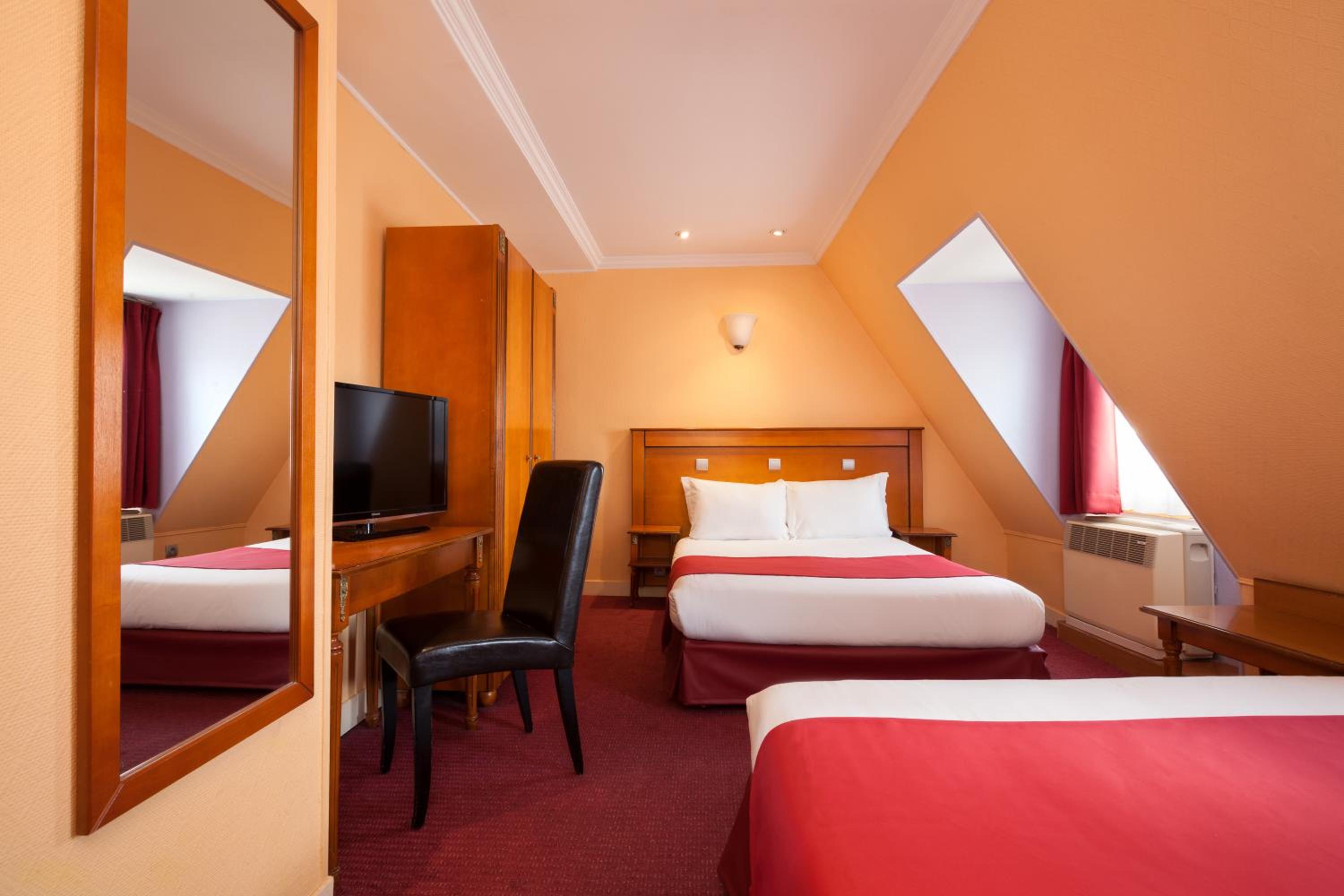 Quadruple Room photo 1