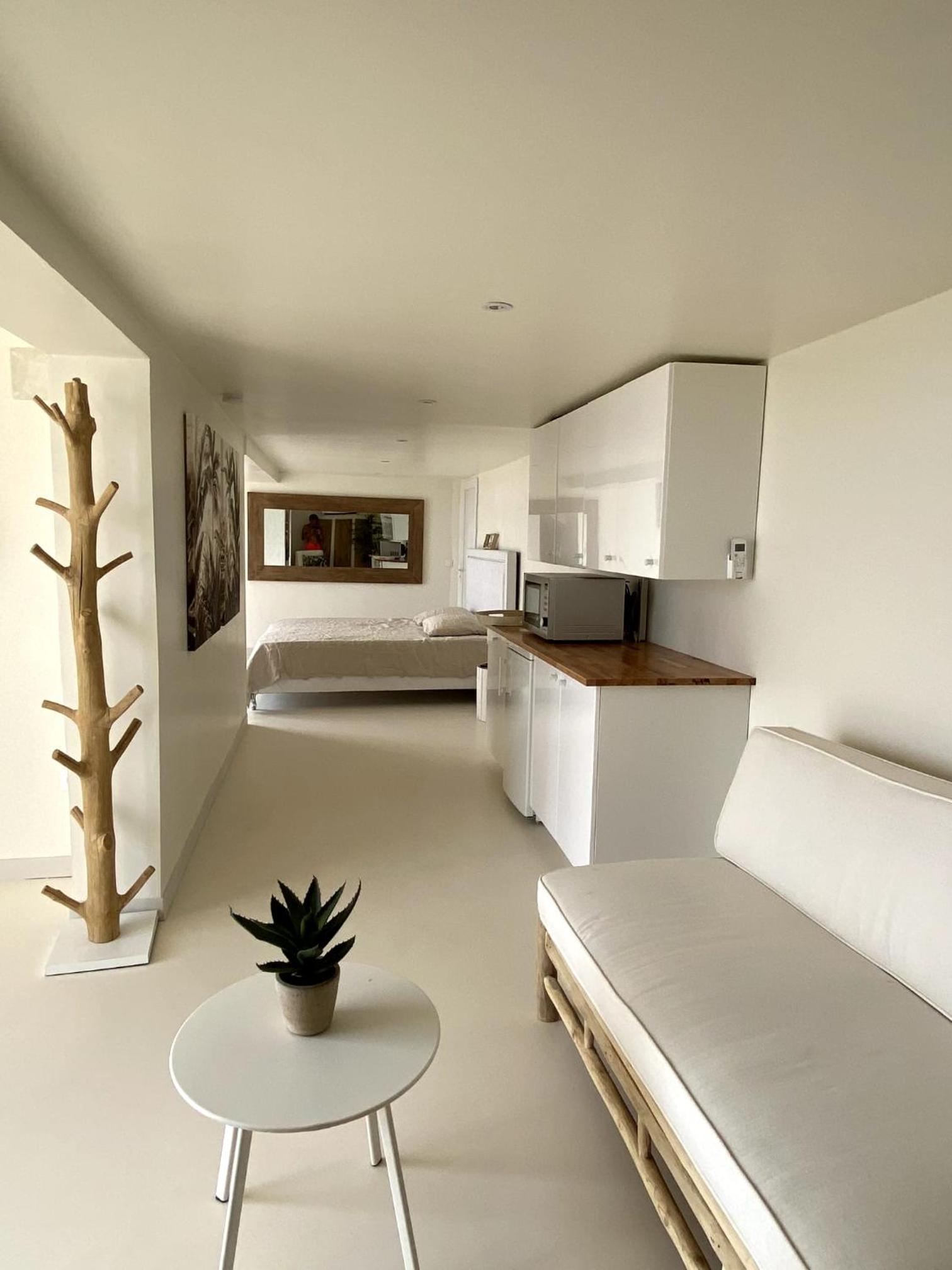King Suite with Sea View - Photo 1