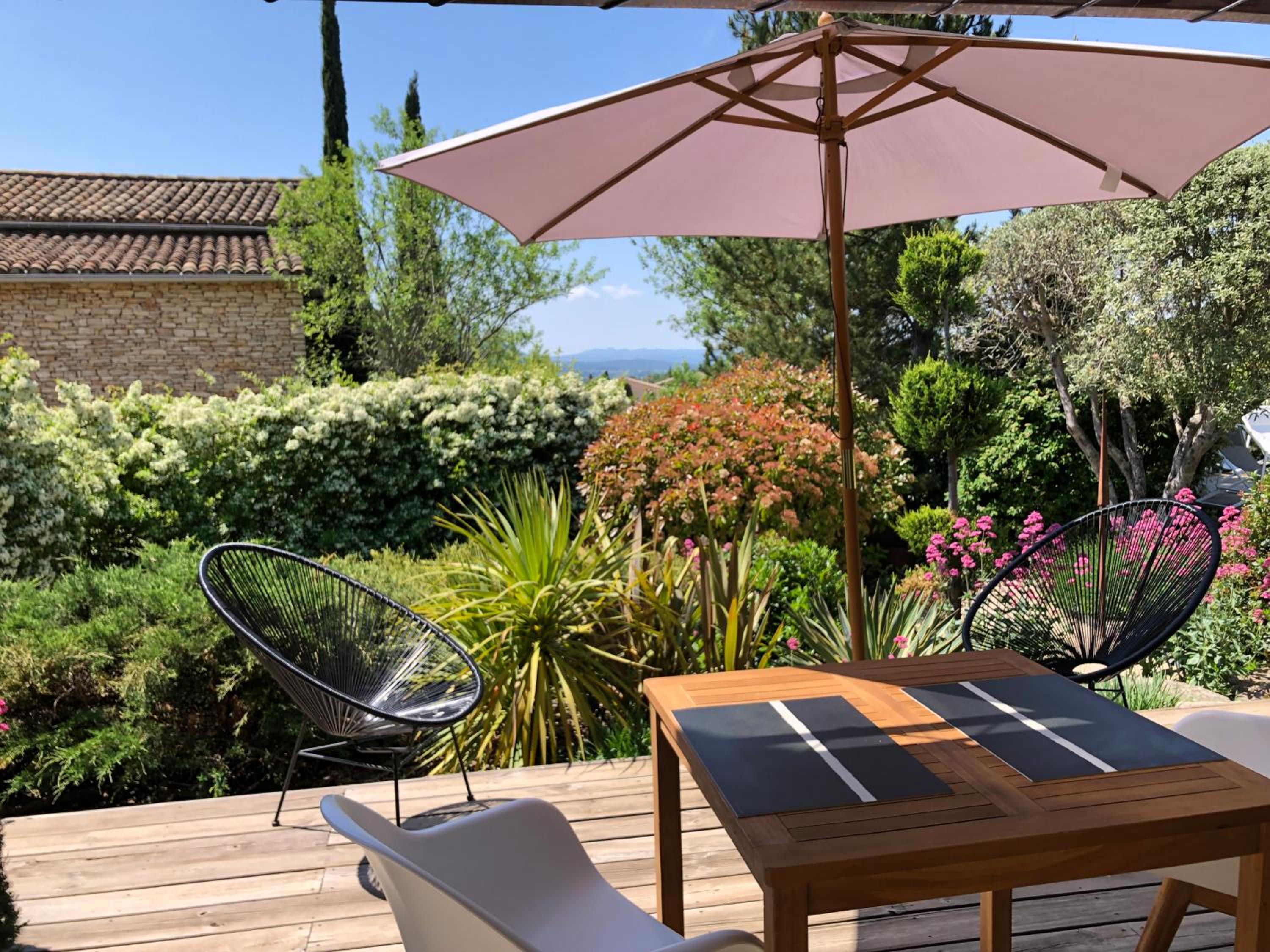 Triple Room with Pool View photo 1