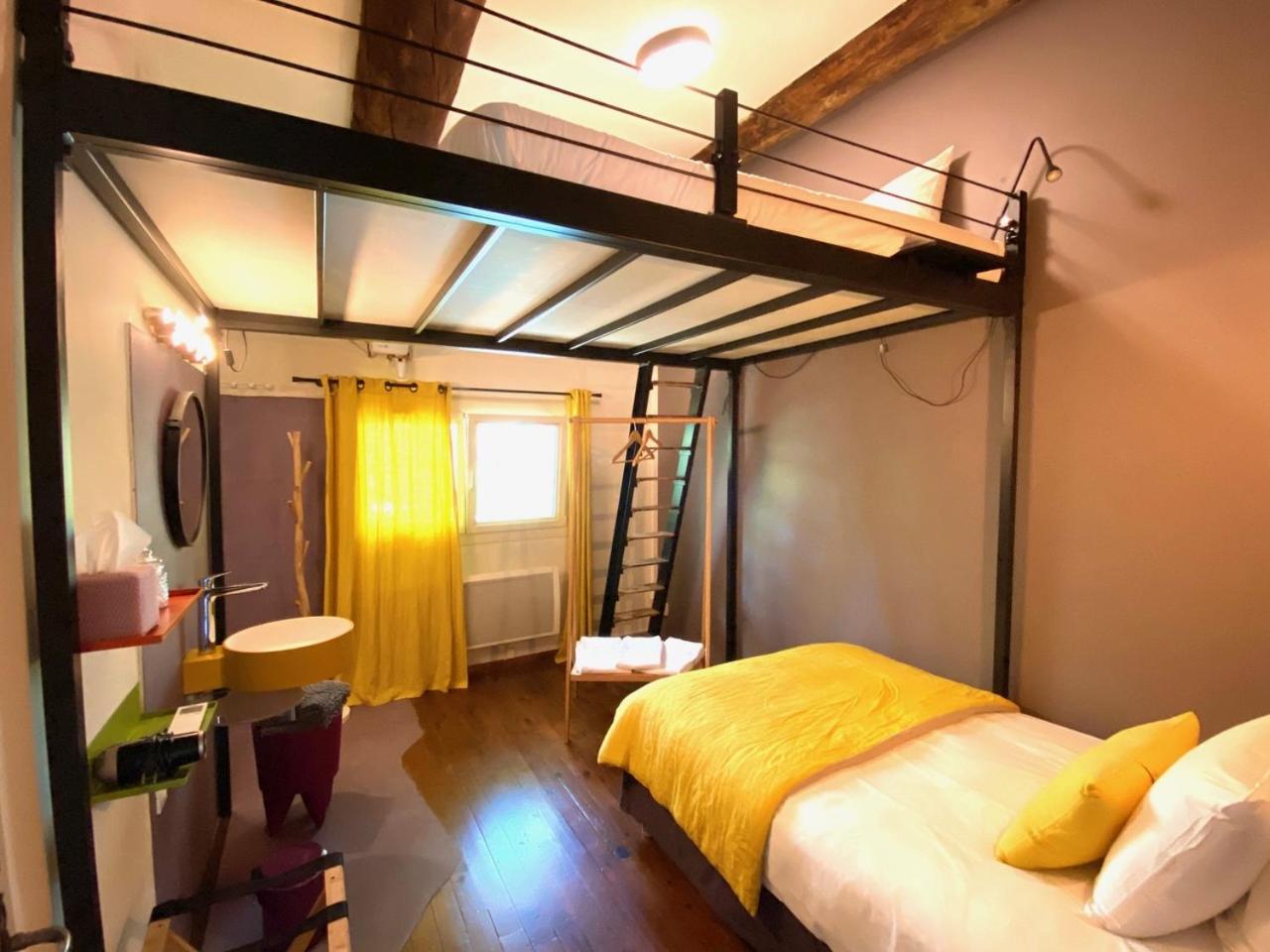 Suite with Garden View photo 1