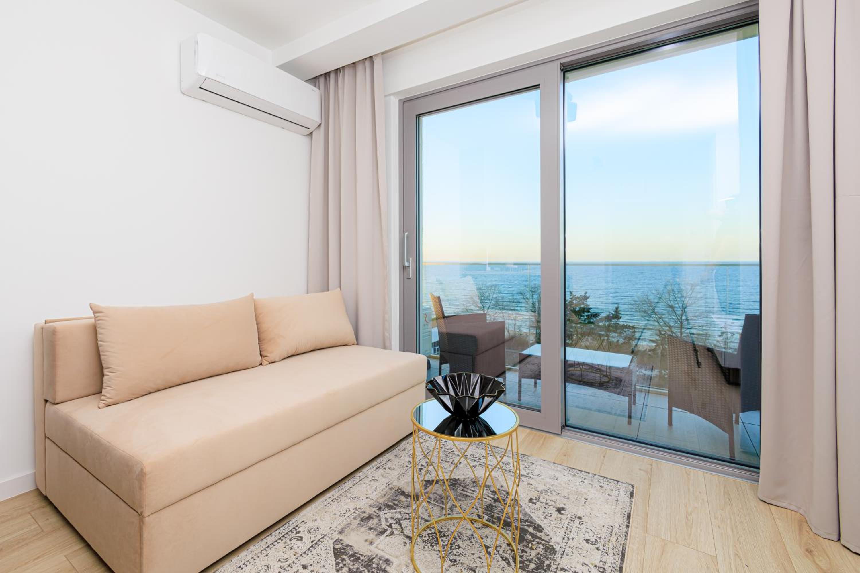 One-Bedroom Apartment with Sea View - A76