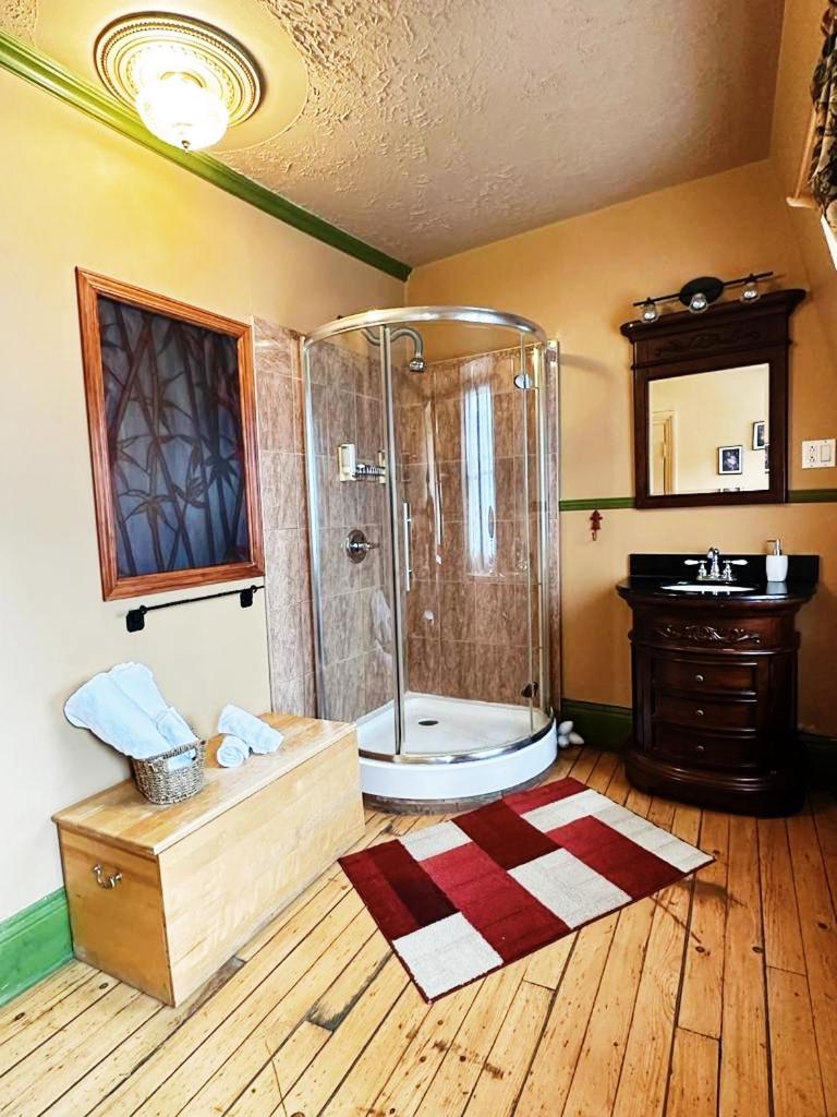 Junior Suite with Mountain View