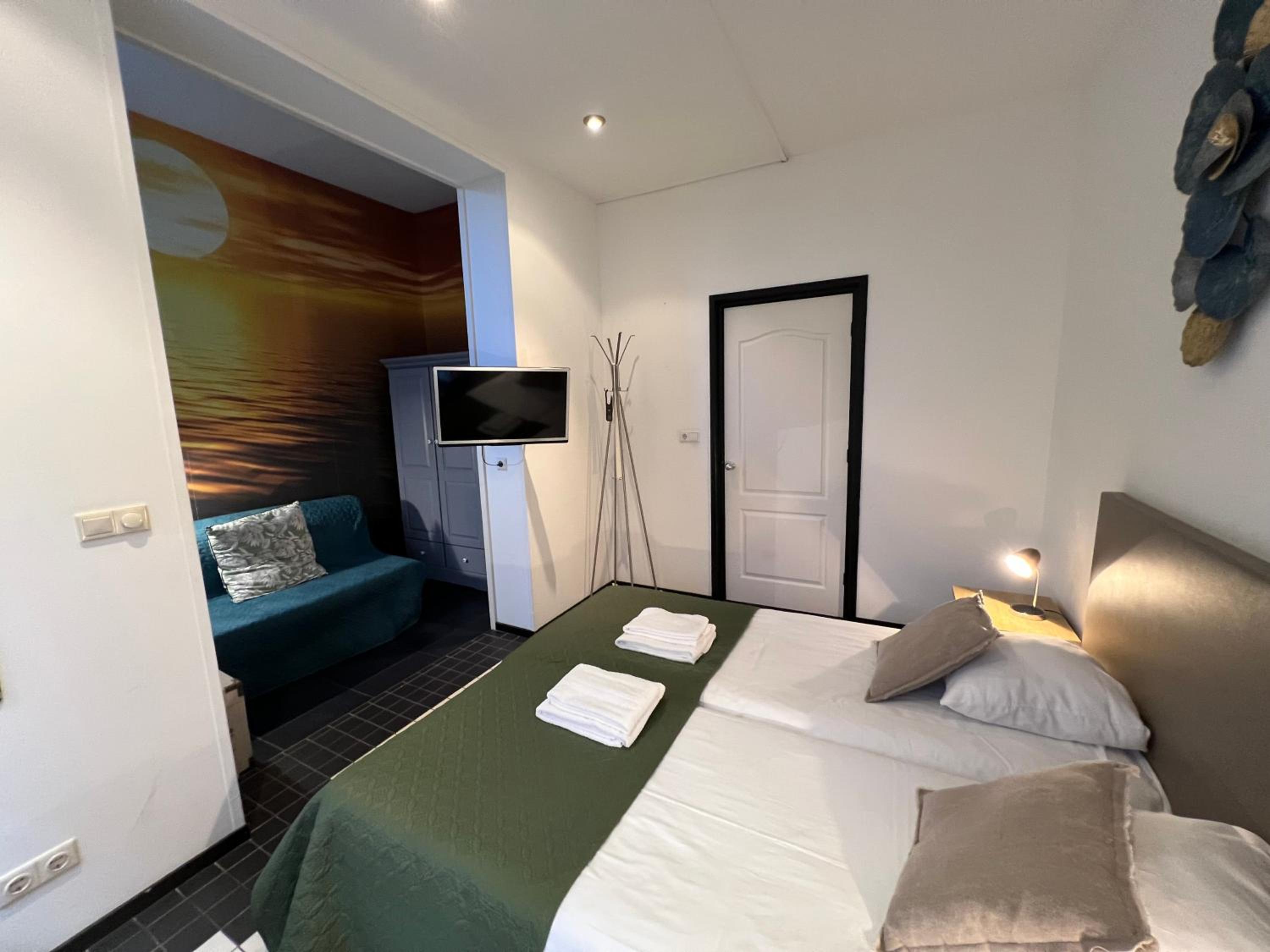 Large Double Room