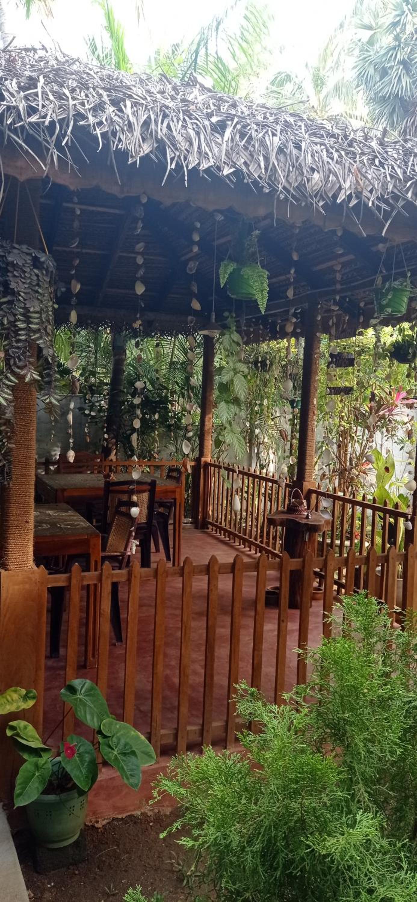 Deluxe Double Room with Balcony photo 3