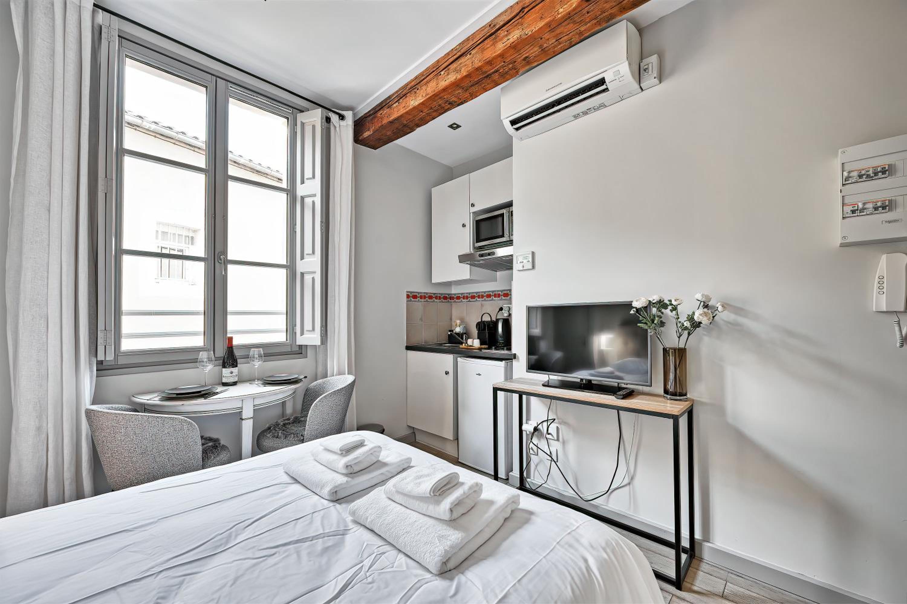 Standard Studio