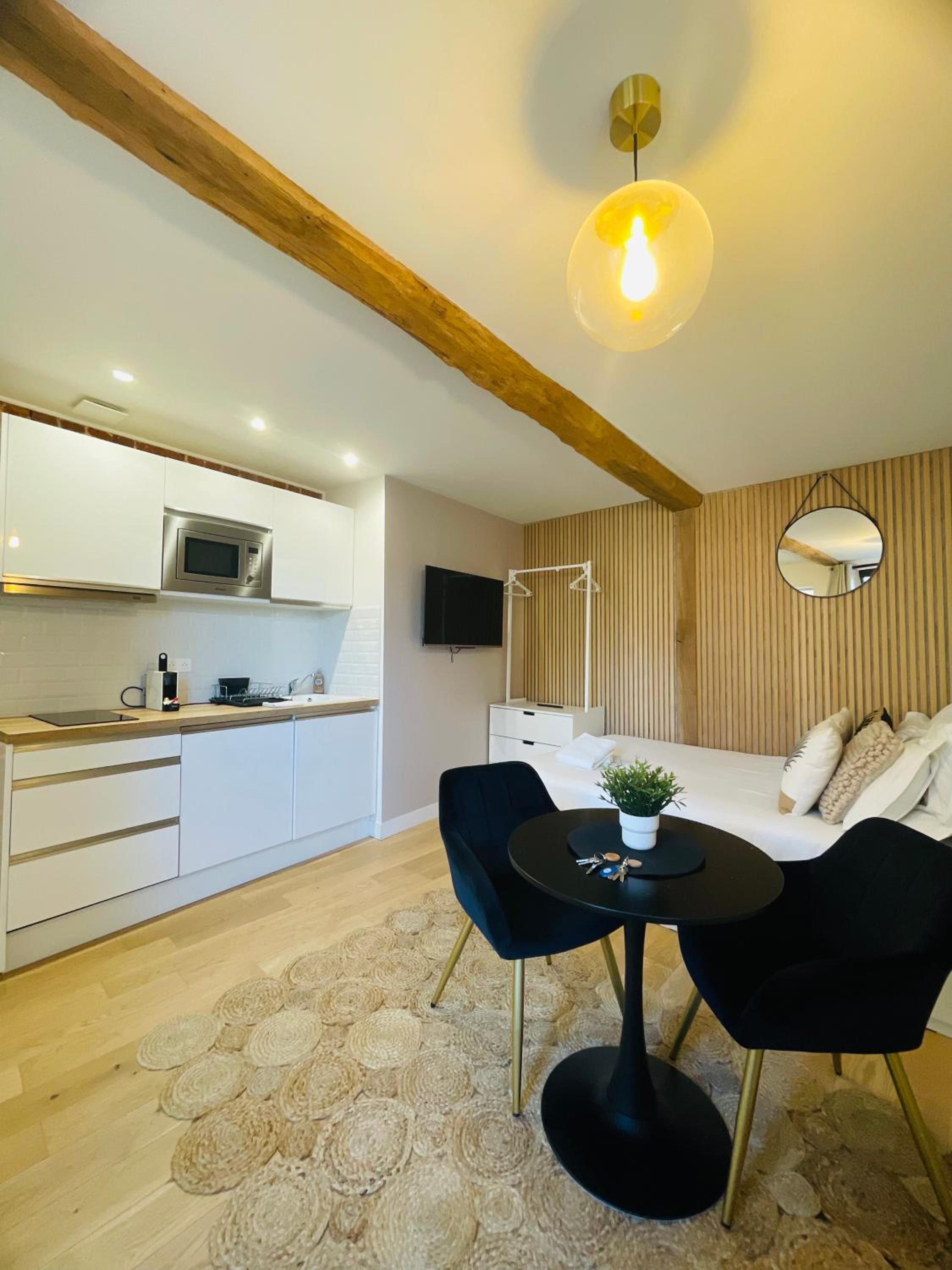 Studio Apartment