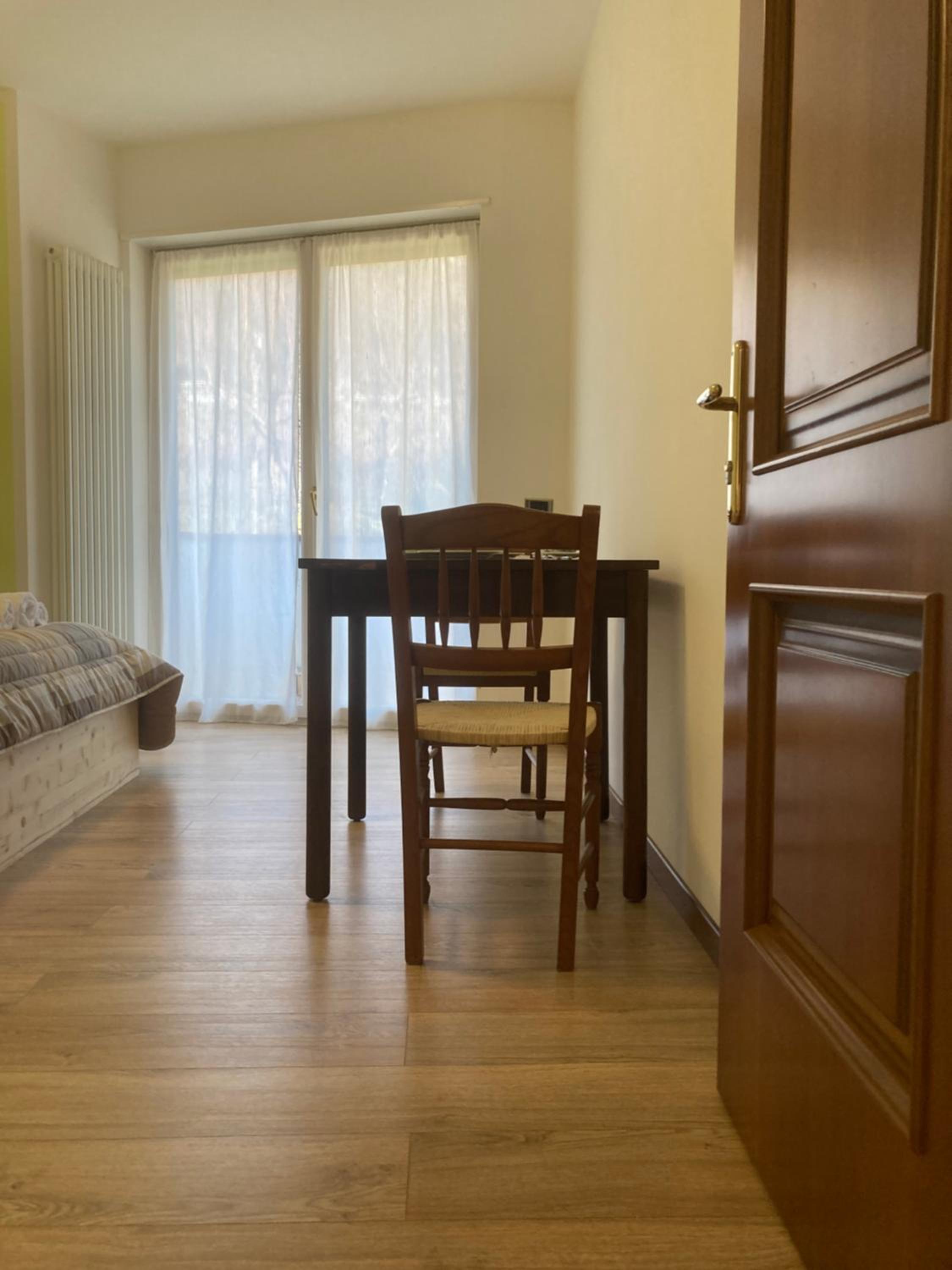 Quadruple Room with Private Bathroom - Photo 4