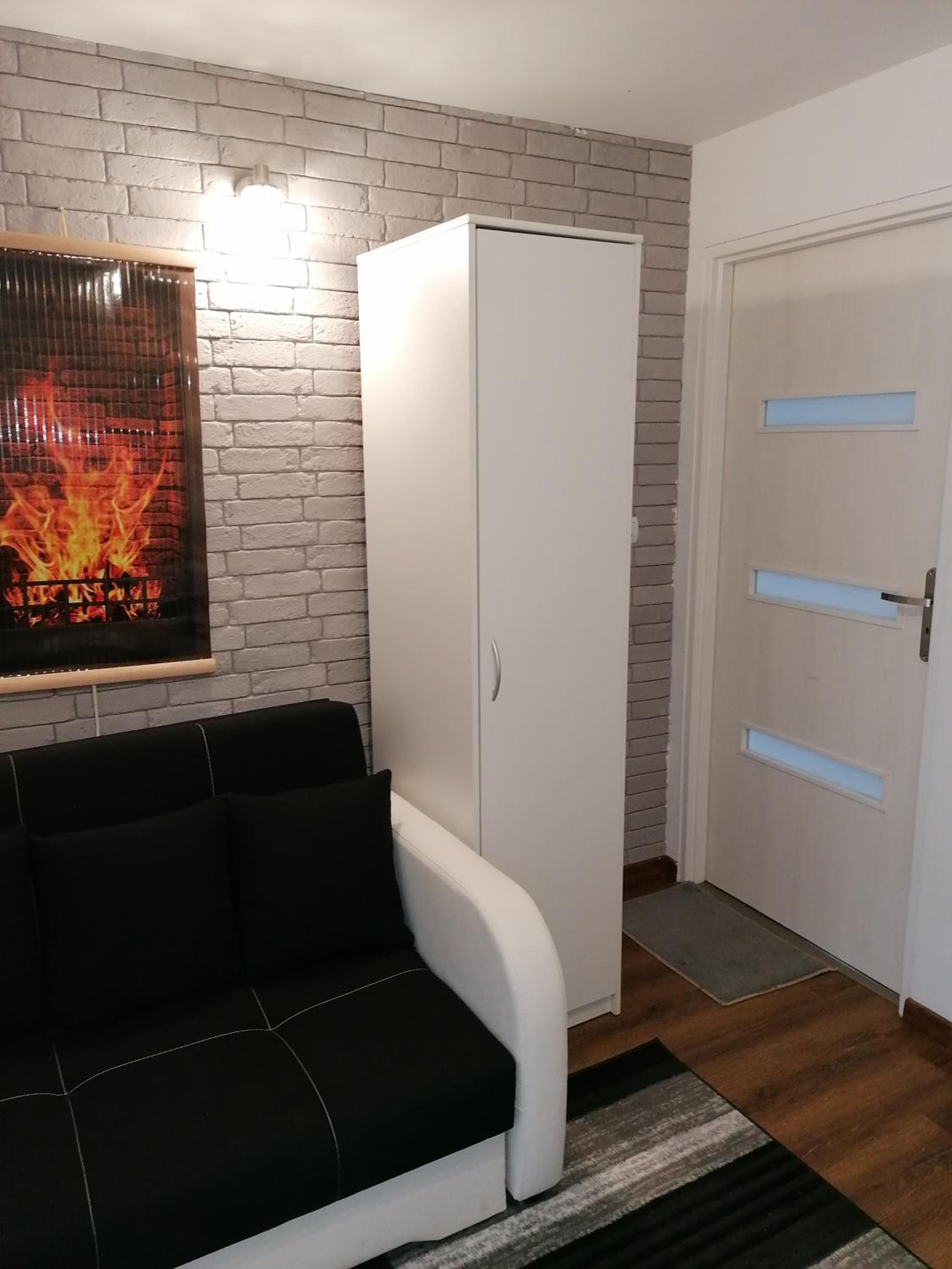 Double Room with Private Bathroom - Photo 1