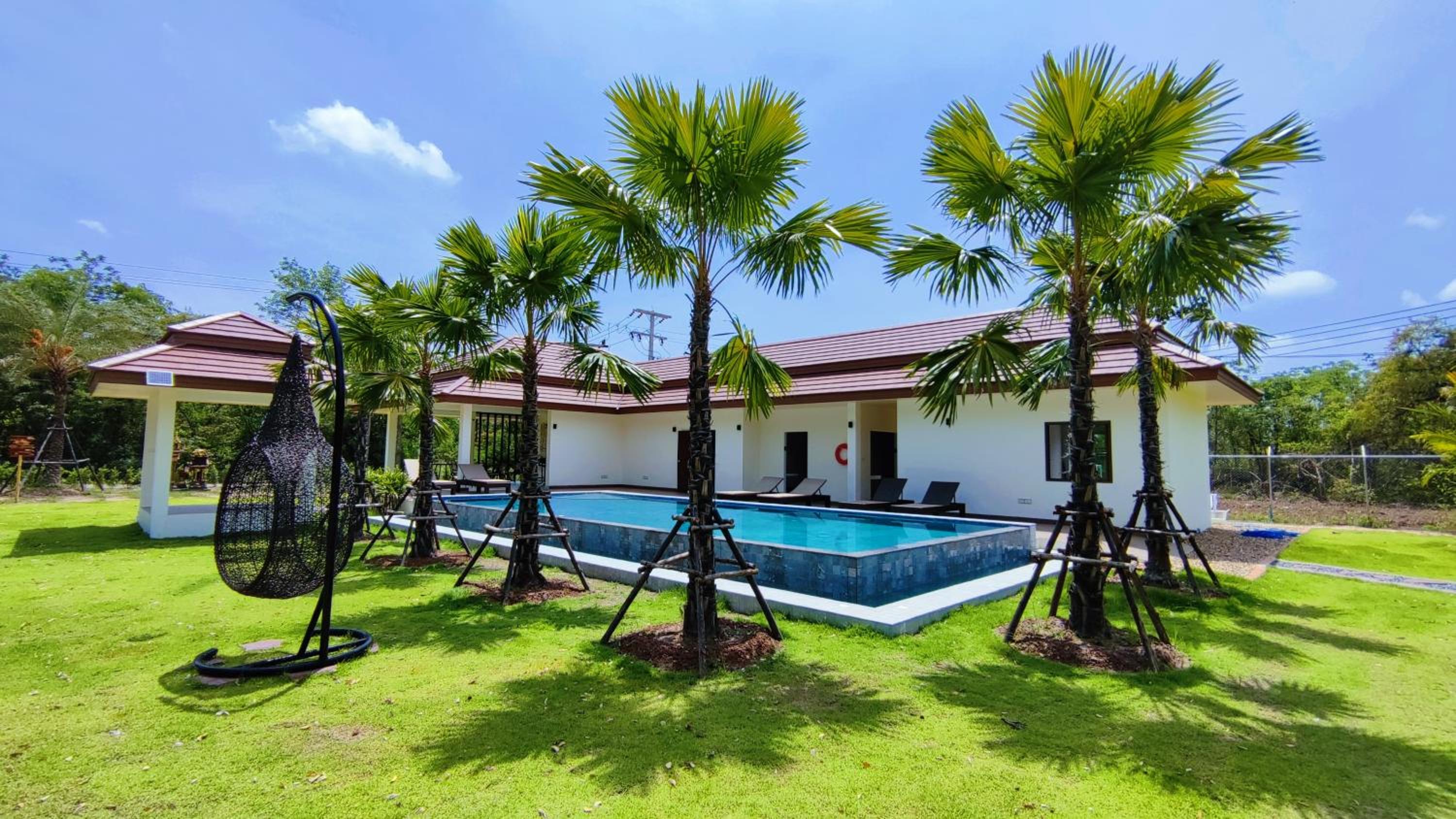 Deluxe Bungalow photo 3