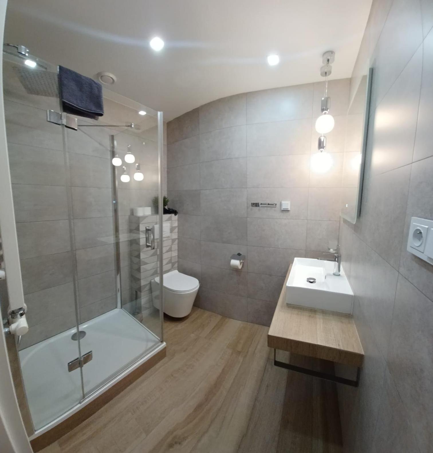 Two-Bedroom Suite - Photo 2