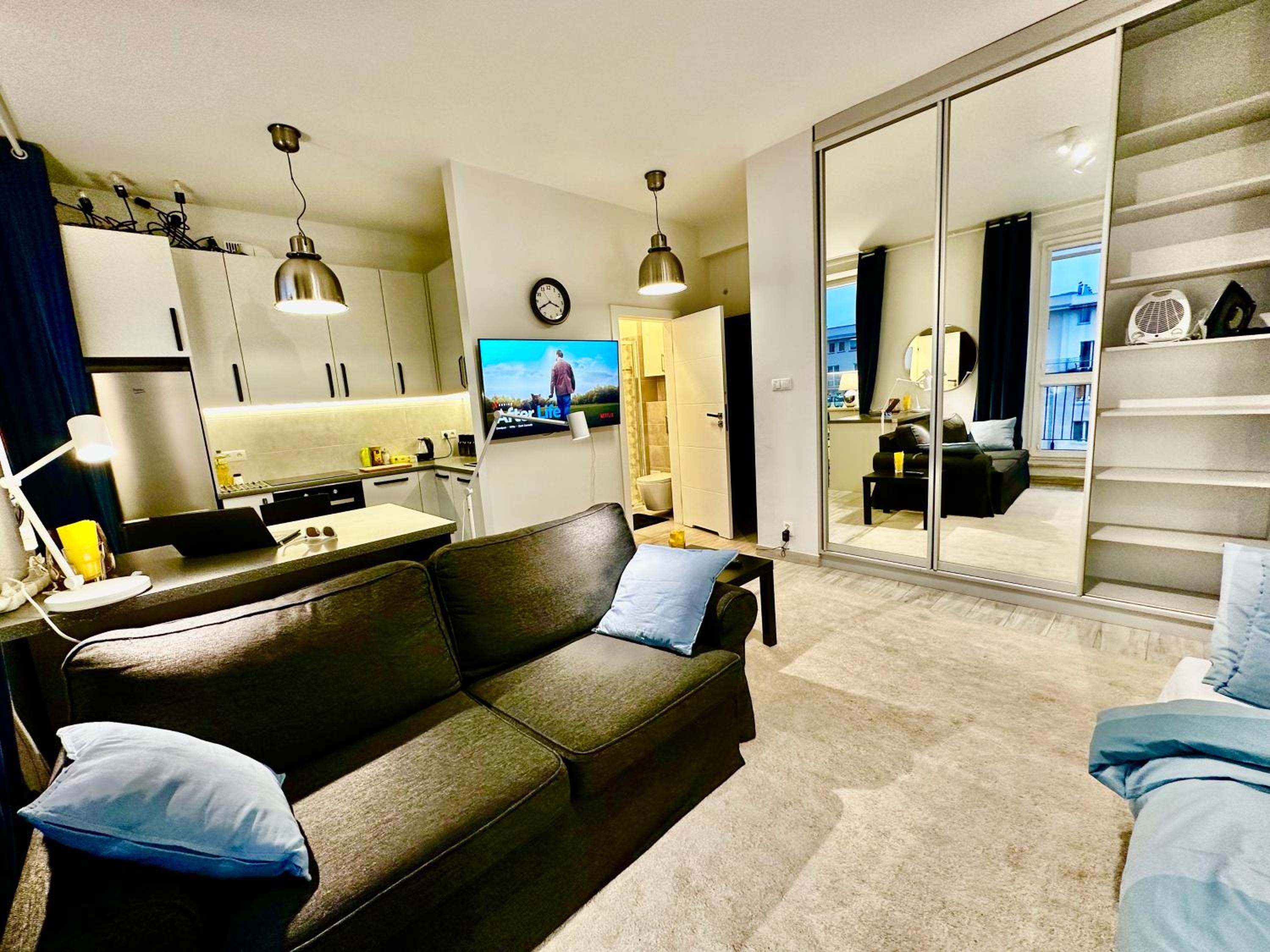 One-Bedroom Apartment - Photo 16
