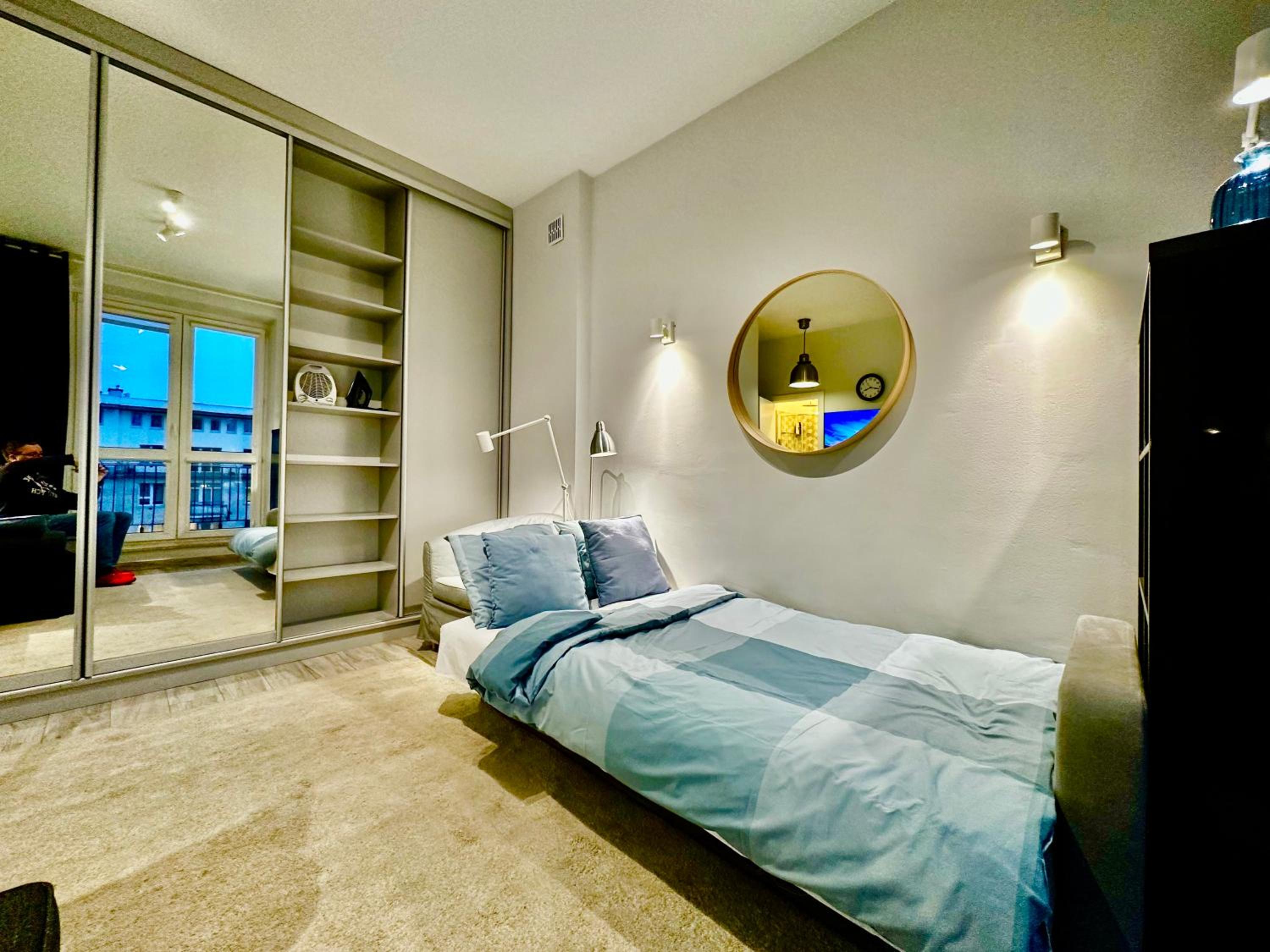 One-Bedroom Apartment - Photo 27