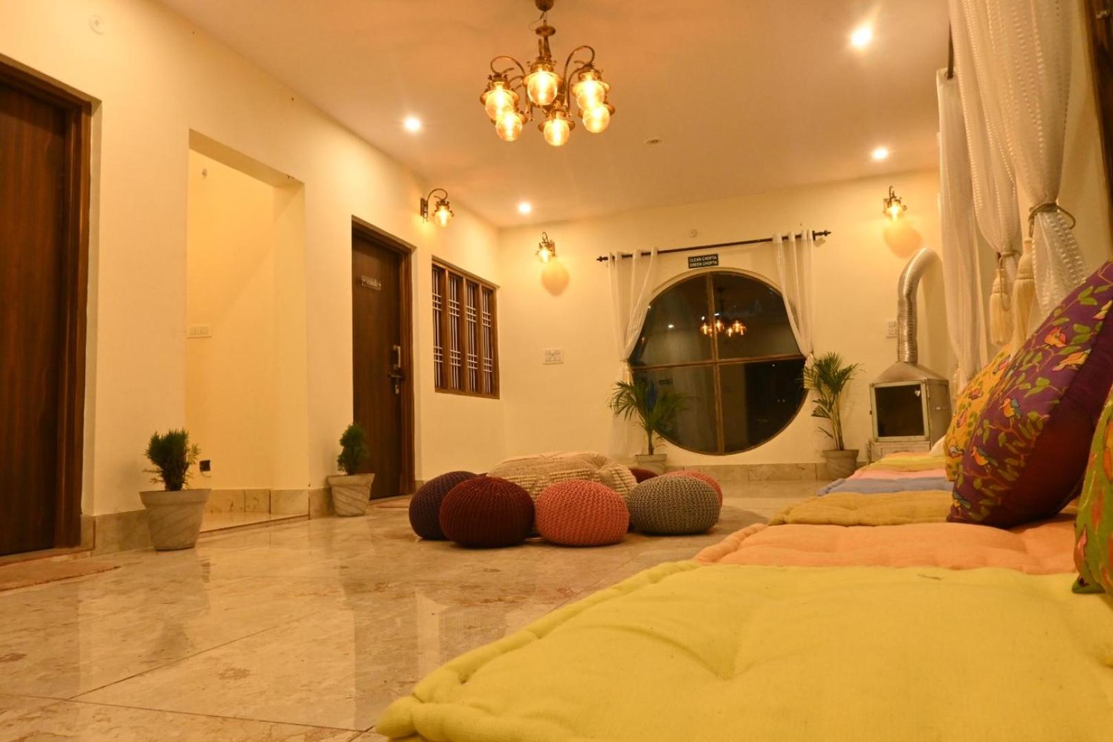 Deluxe Room - Photo 4