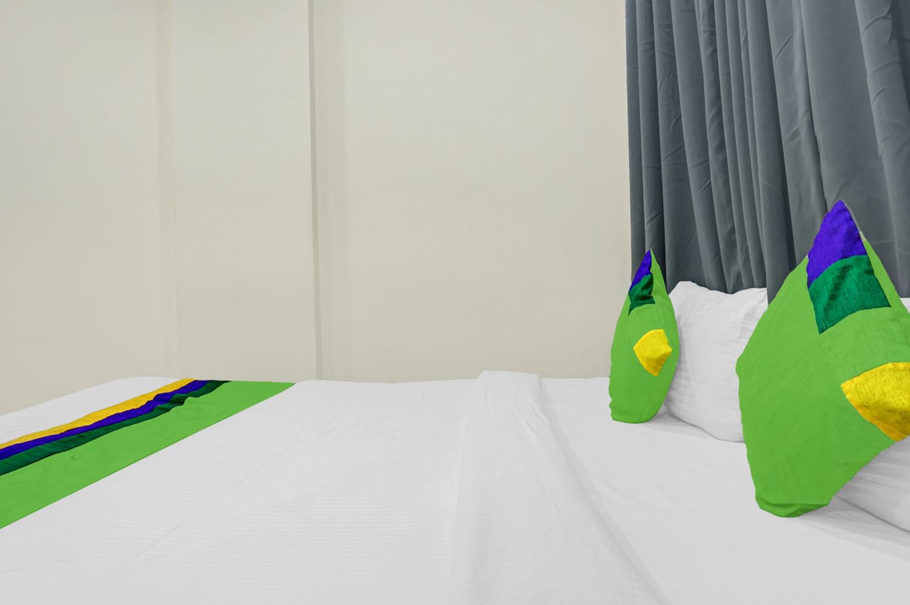 Standard Double Room - Photo 2
