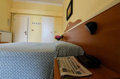 Double or Twin Room - Photo 4