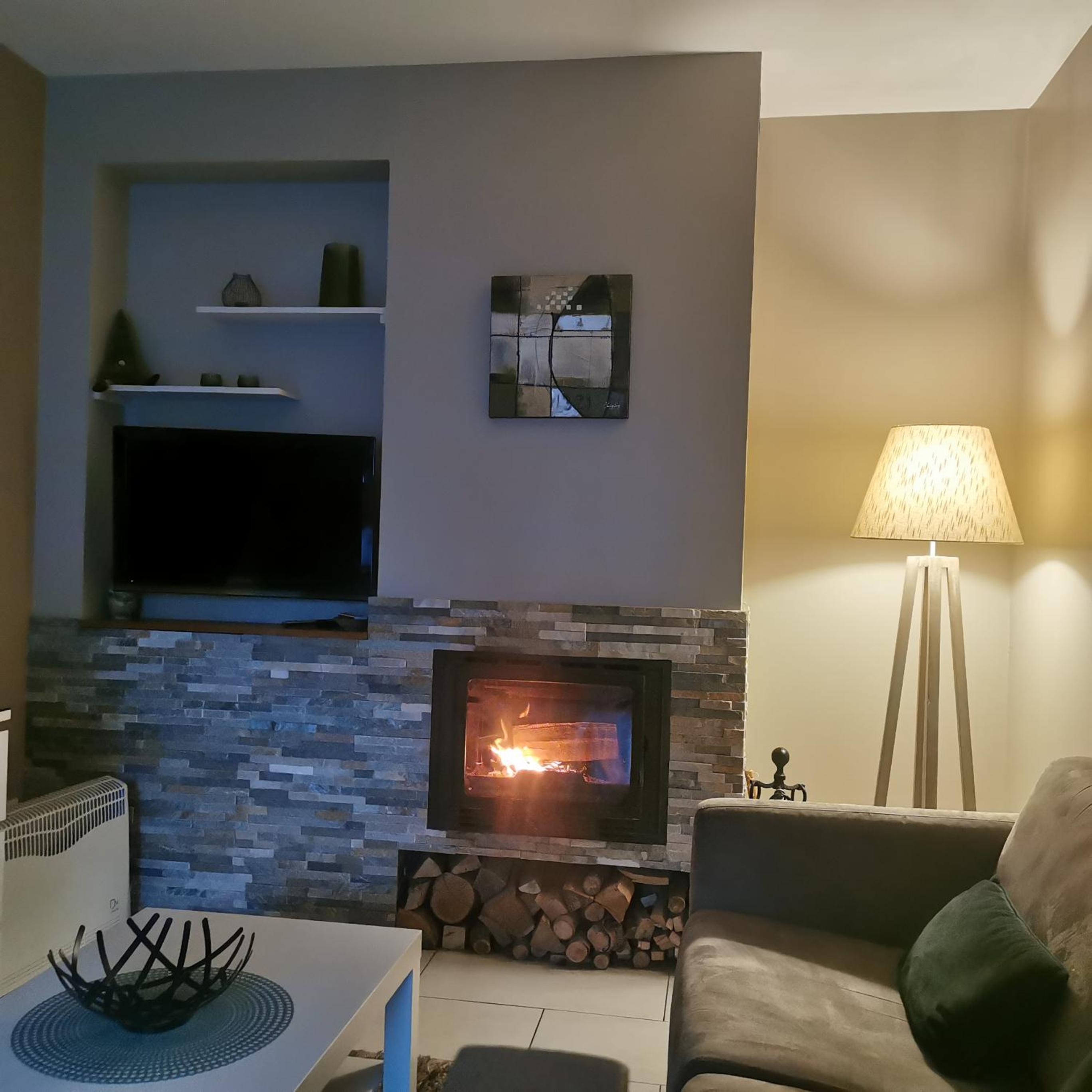 One-Bedroom House photo 1
