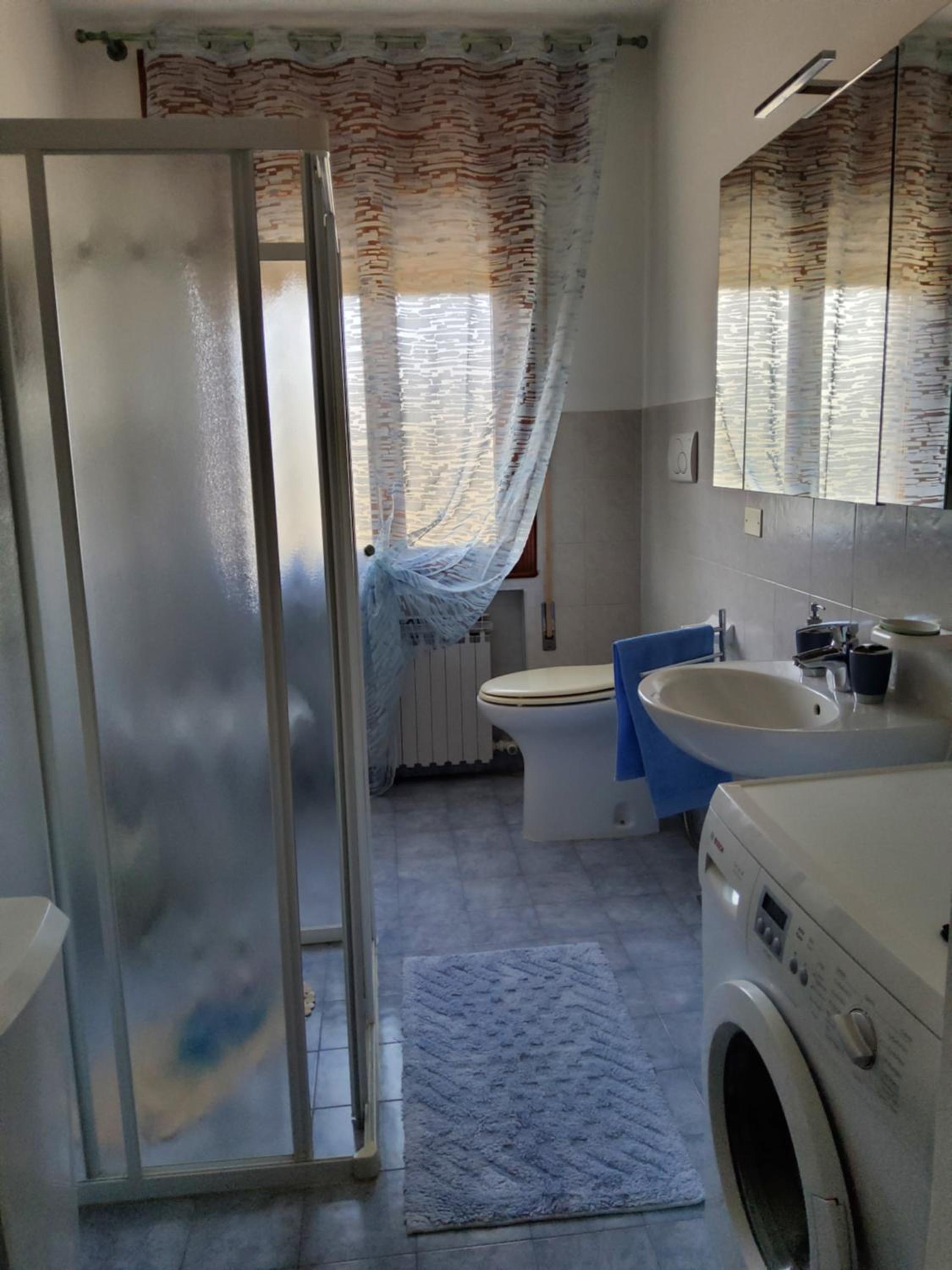 One-Bedroom House - Photo 13