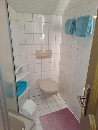 Double Room with Private Bathroom photo 2