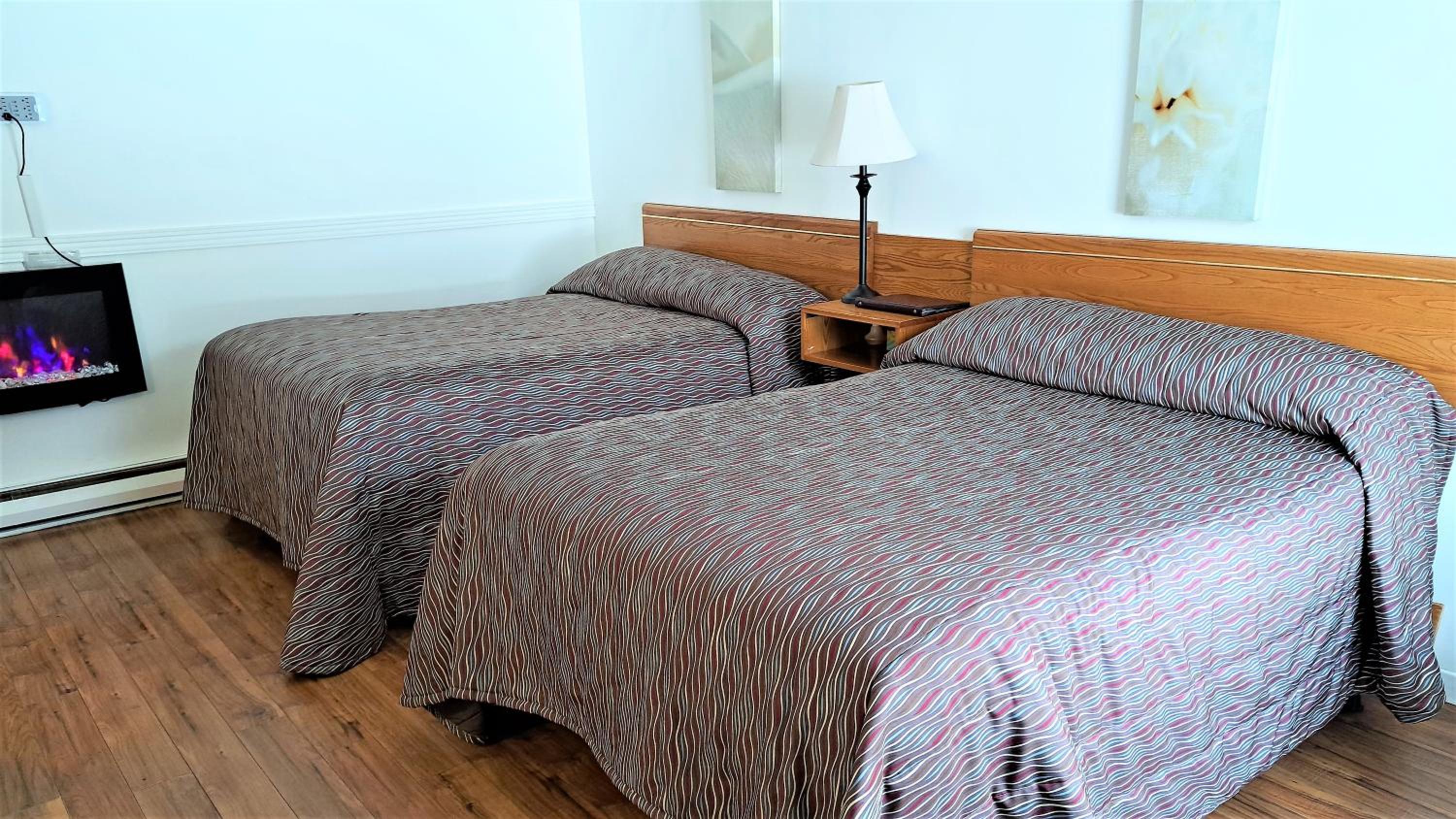 Double Room with Two Double Beds photo 2