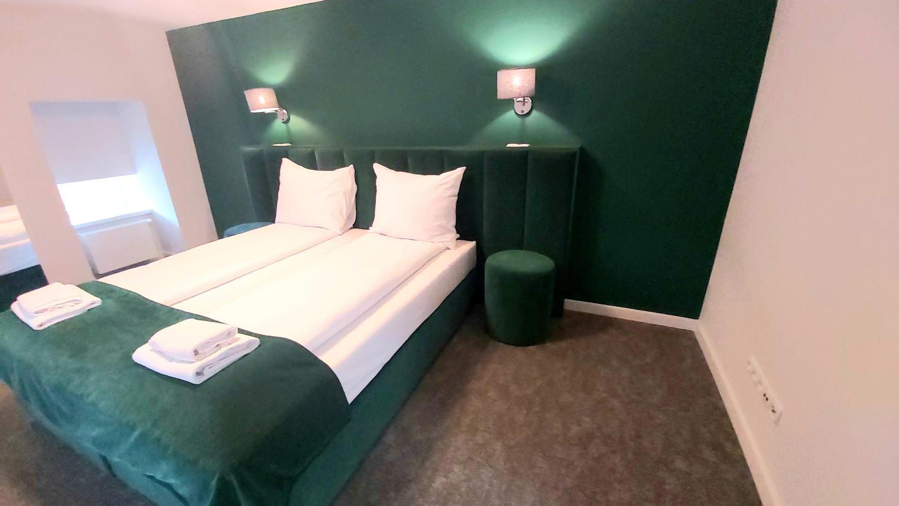Deluxe Double Room with Balcony photo 1