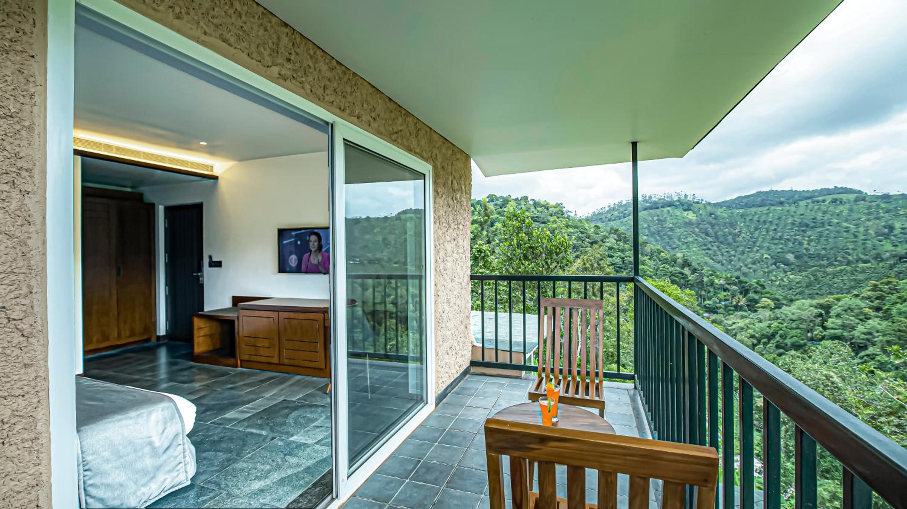 Suite with Private Pool photo 3
