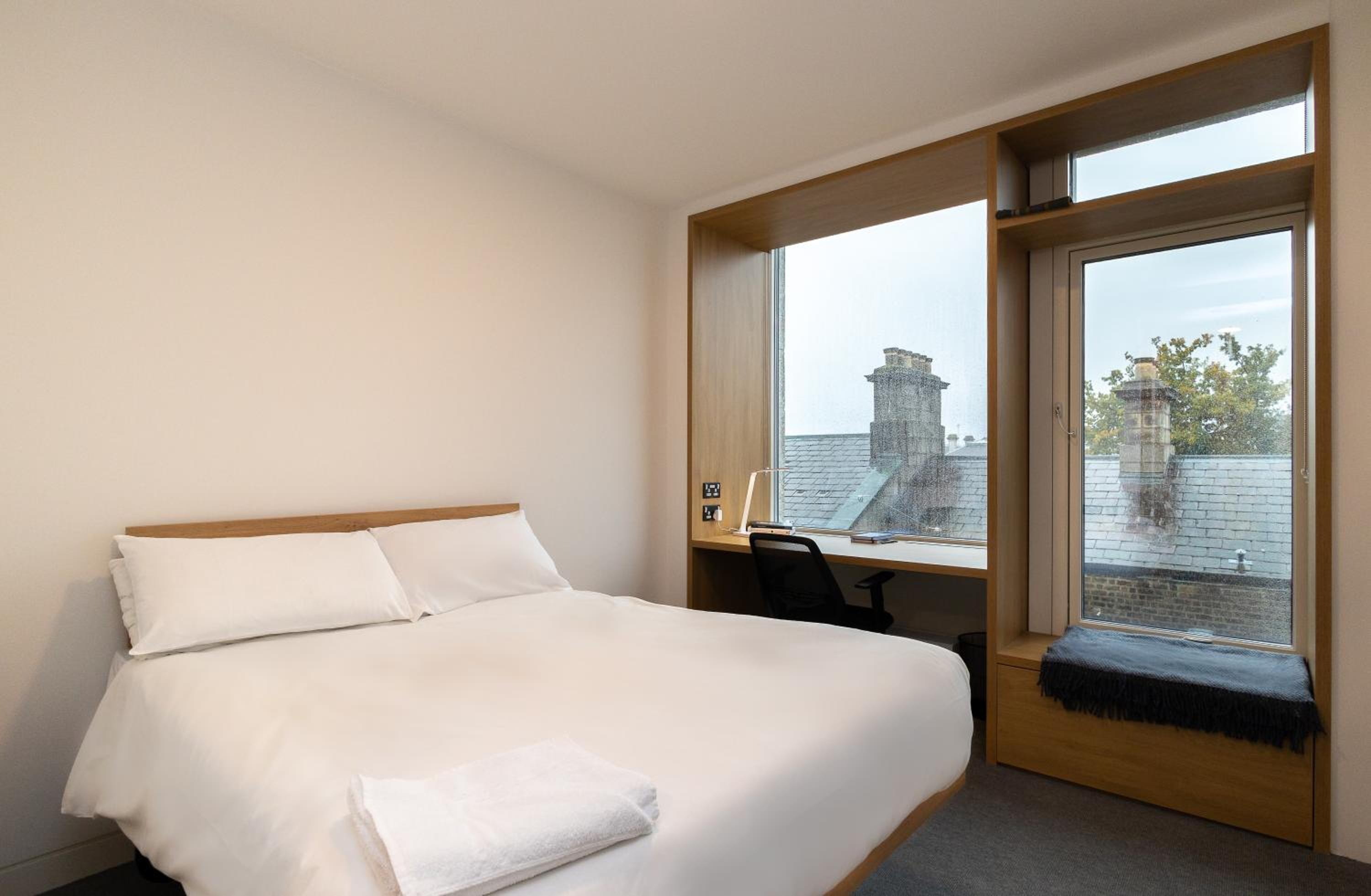 Double Room with Private Bathroom photo 3