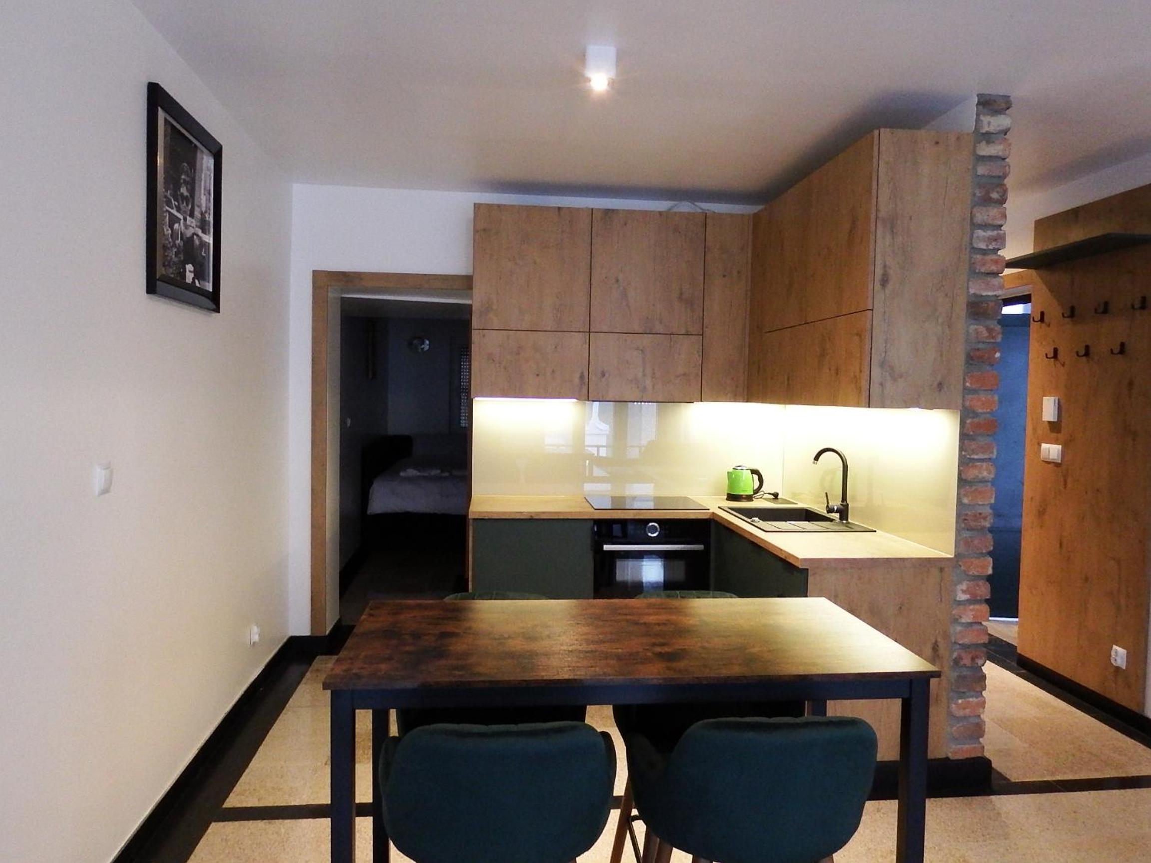 One-Bedroom Apartment photo 2