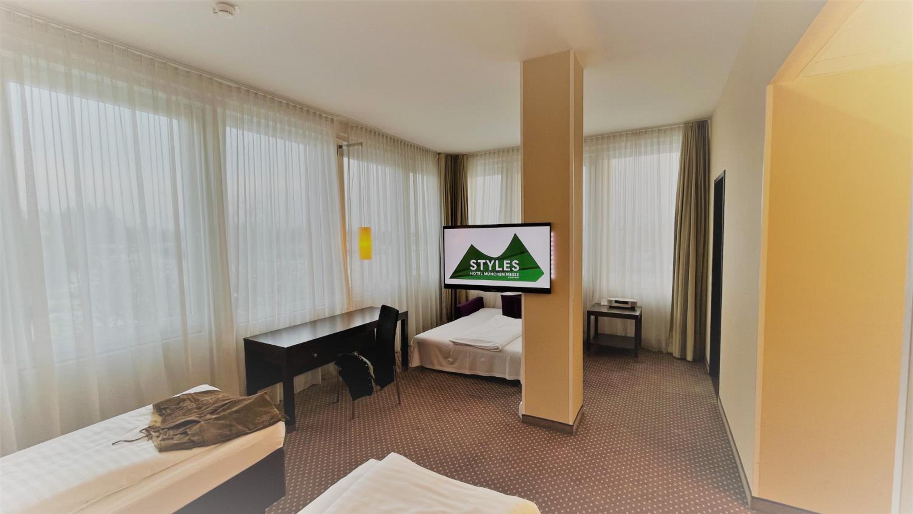 Business Triple Room