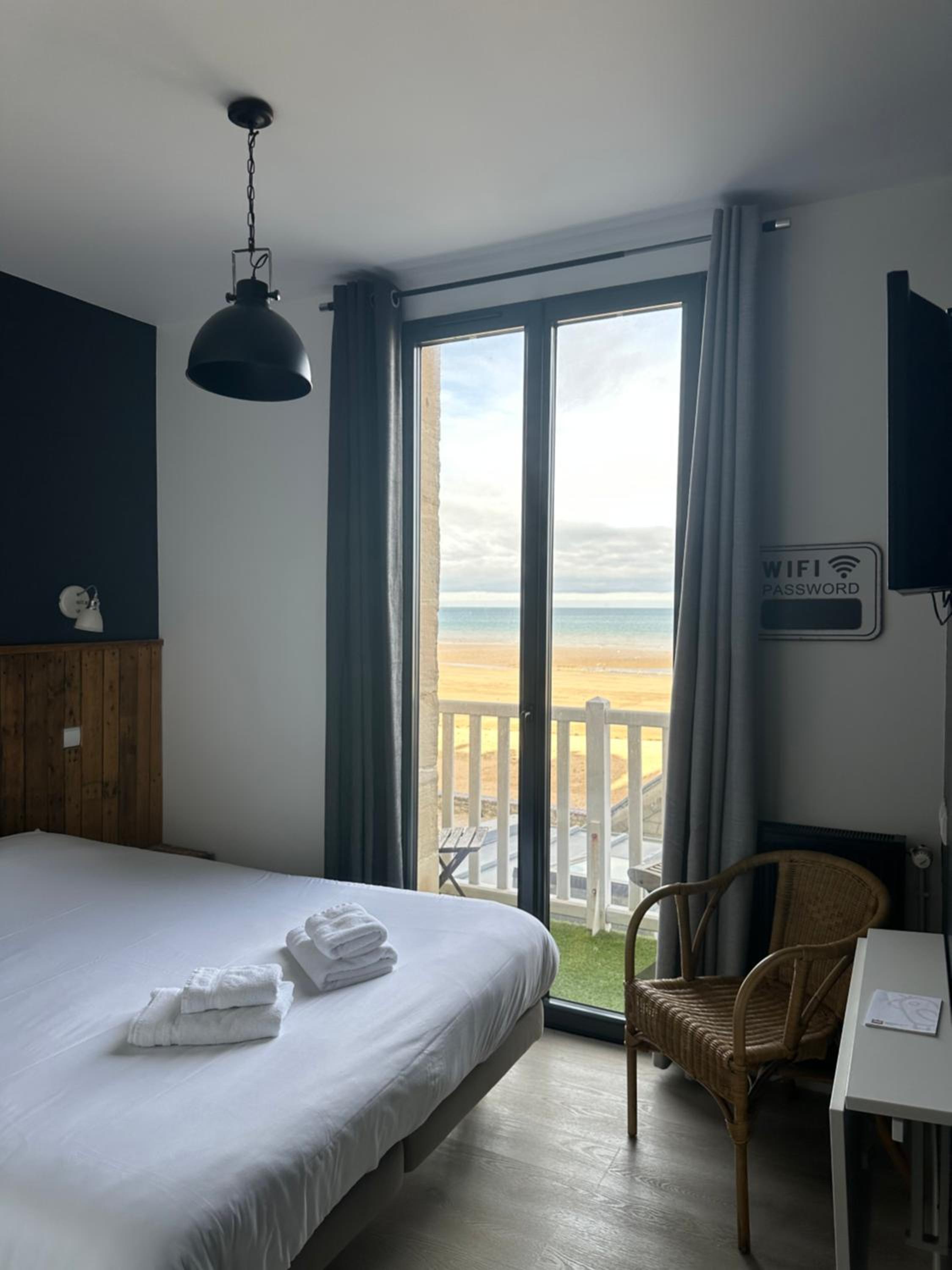 Double Room with Balcony and Sea View photo 3