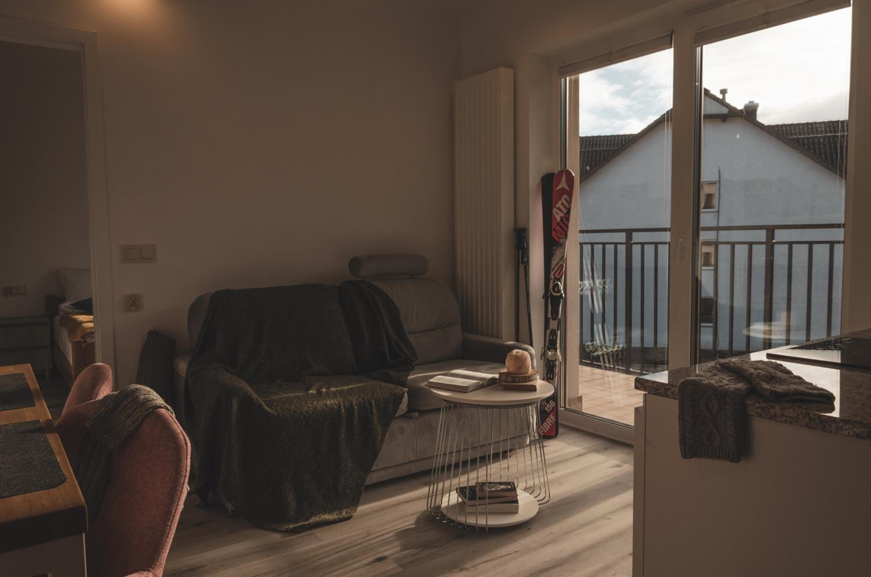Apartment with Balcony - Photo 2