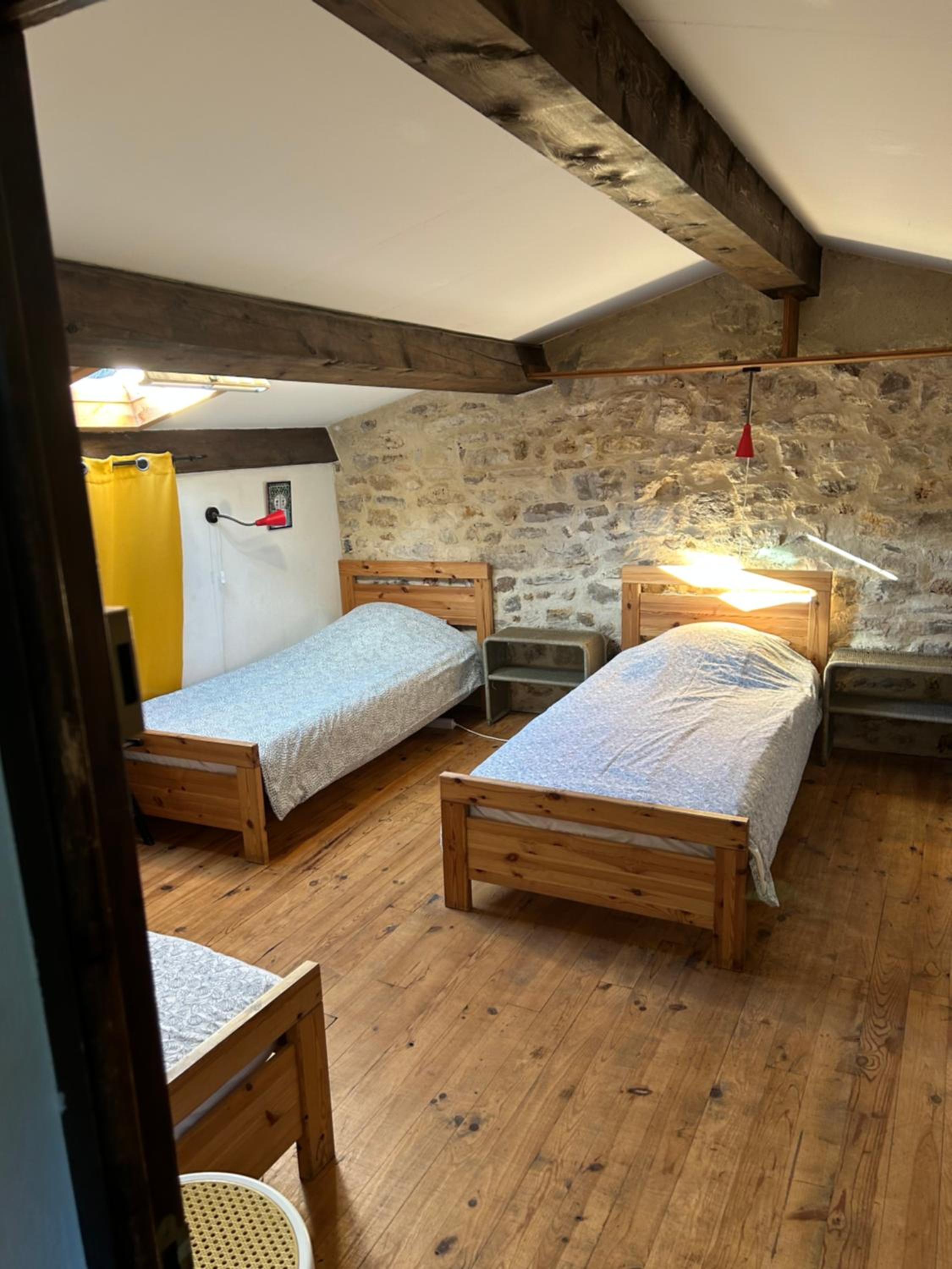 Quadruple Room with Shared Bathroom photo 1