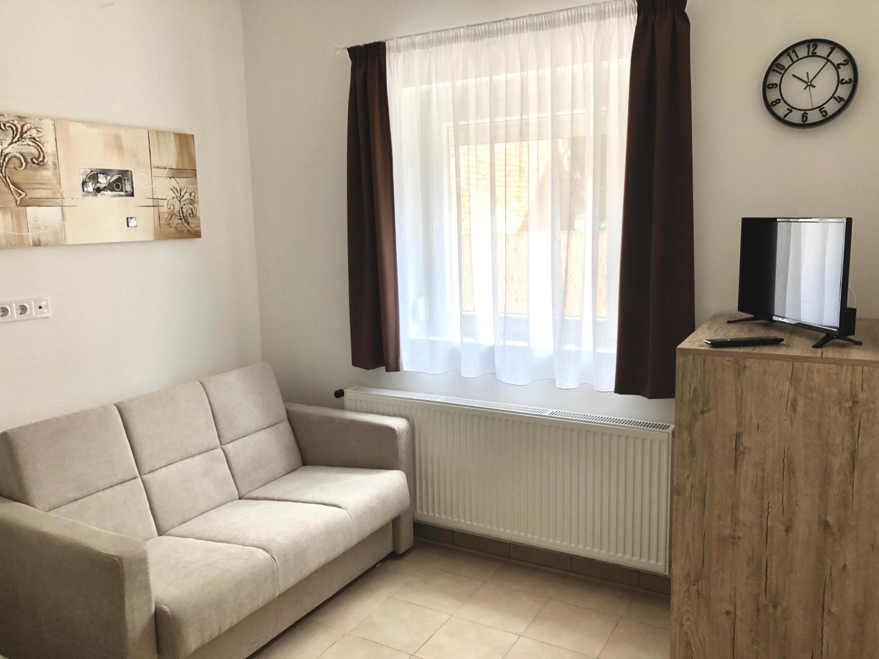 Deluxe Family Room photo 2