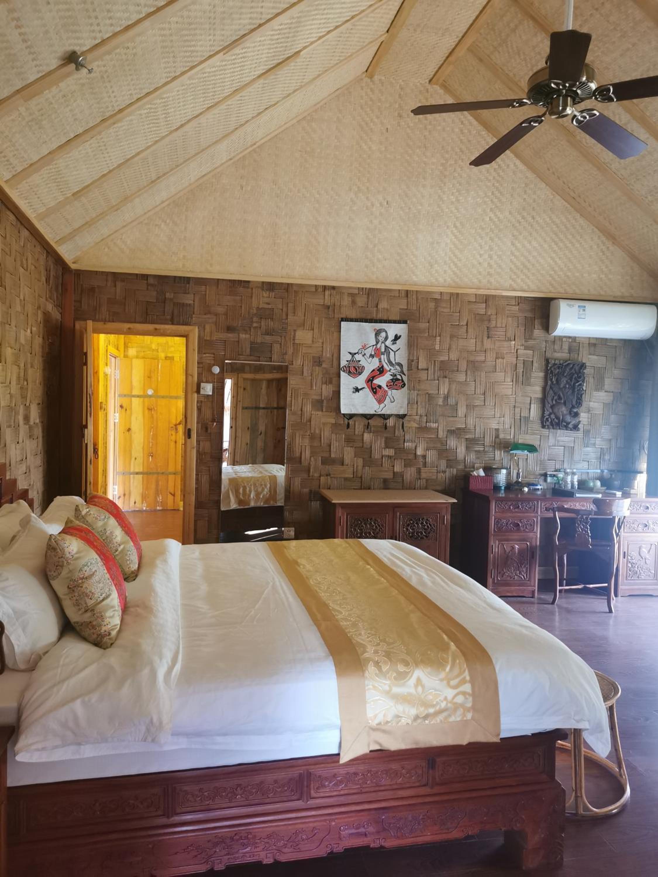Superior Chalet photo 2
