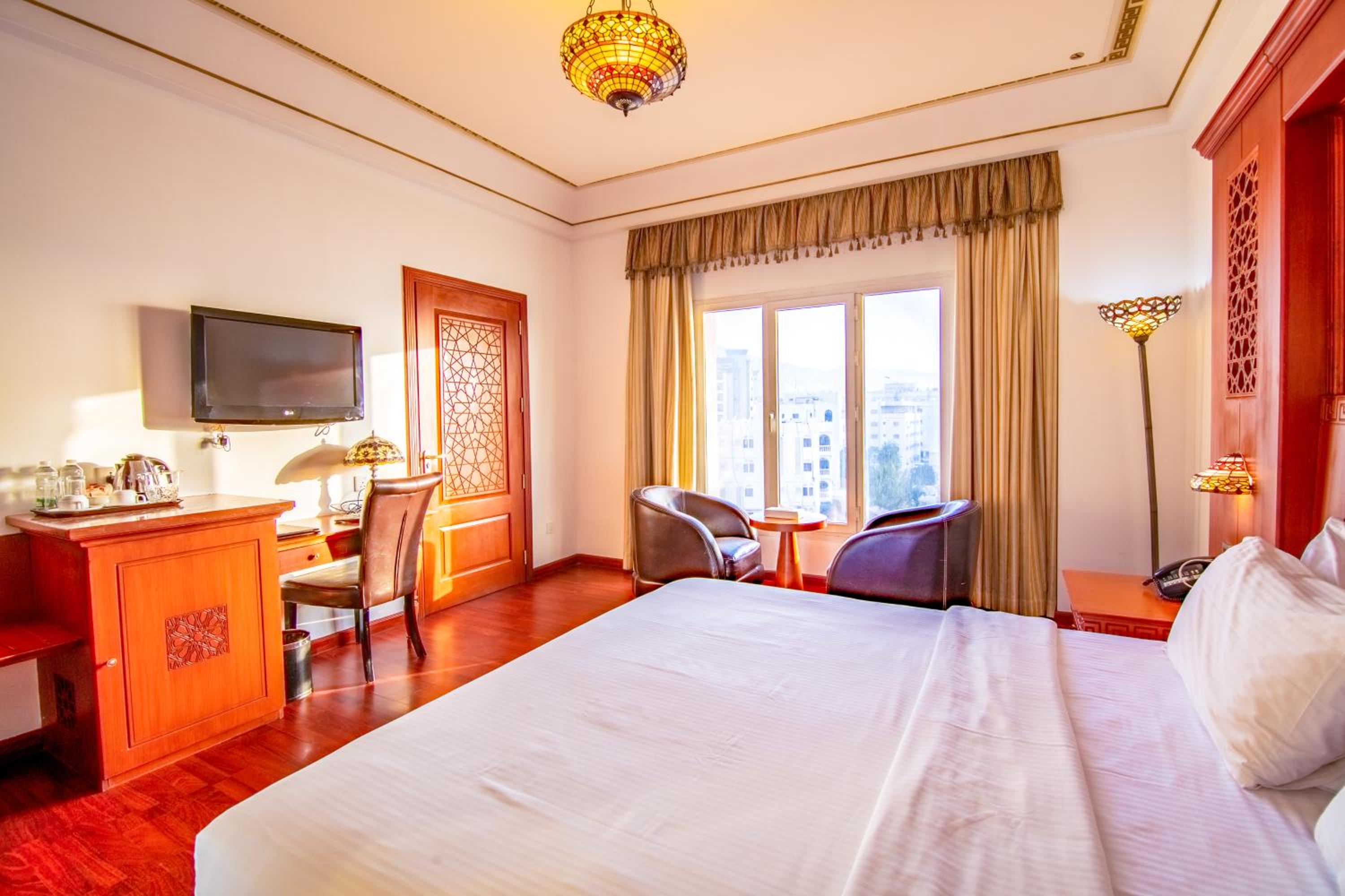 Queen Room