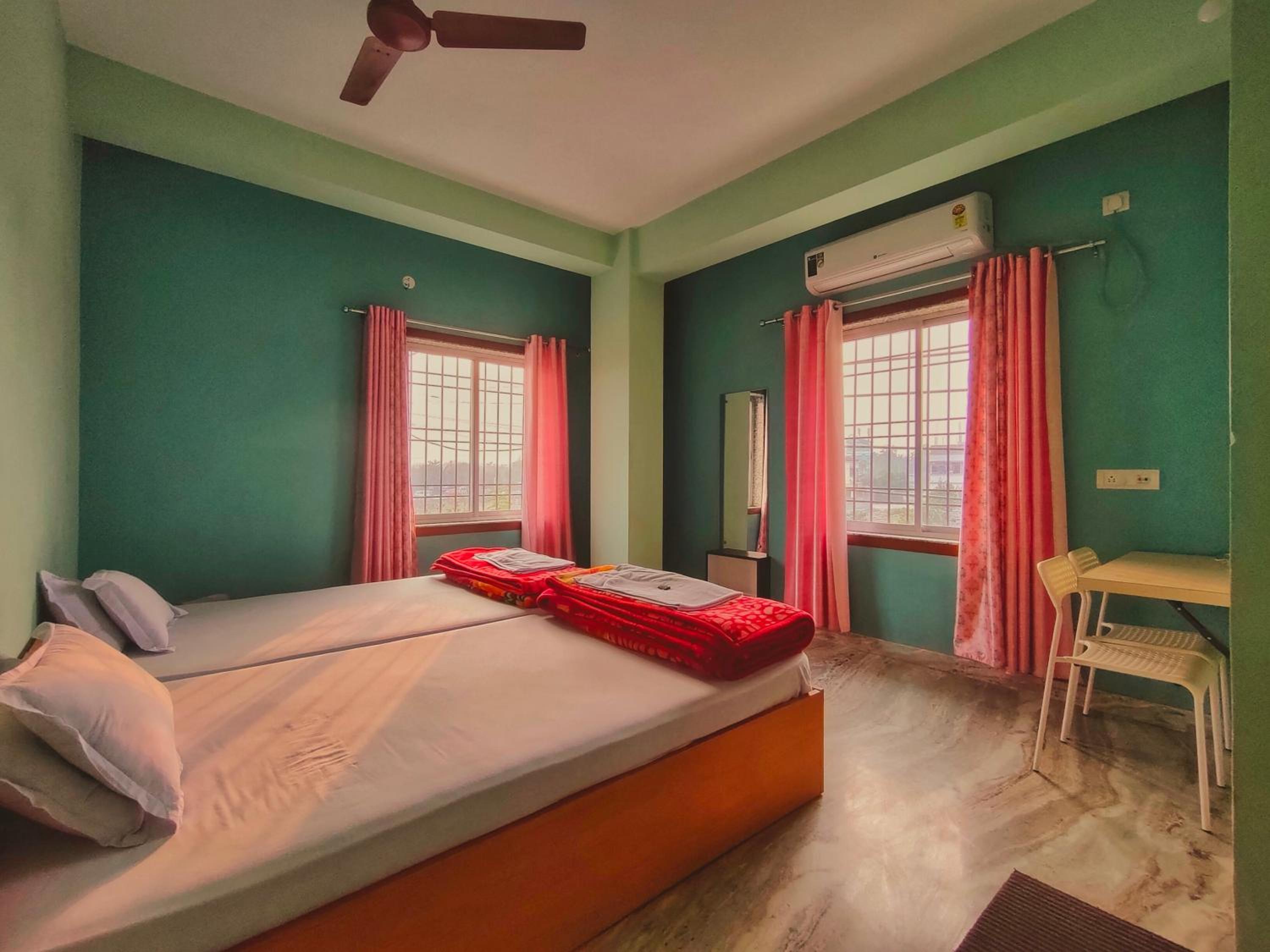 Classic Quadruple Room - Photo 5