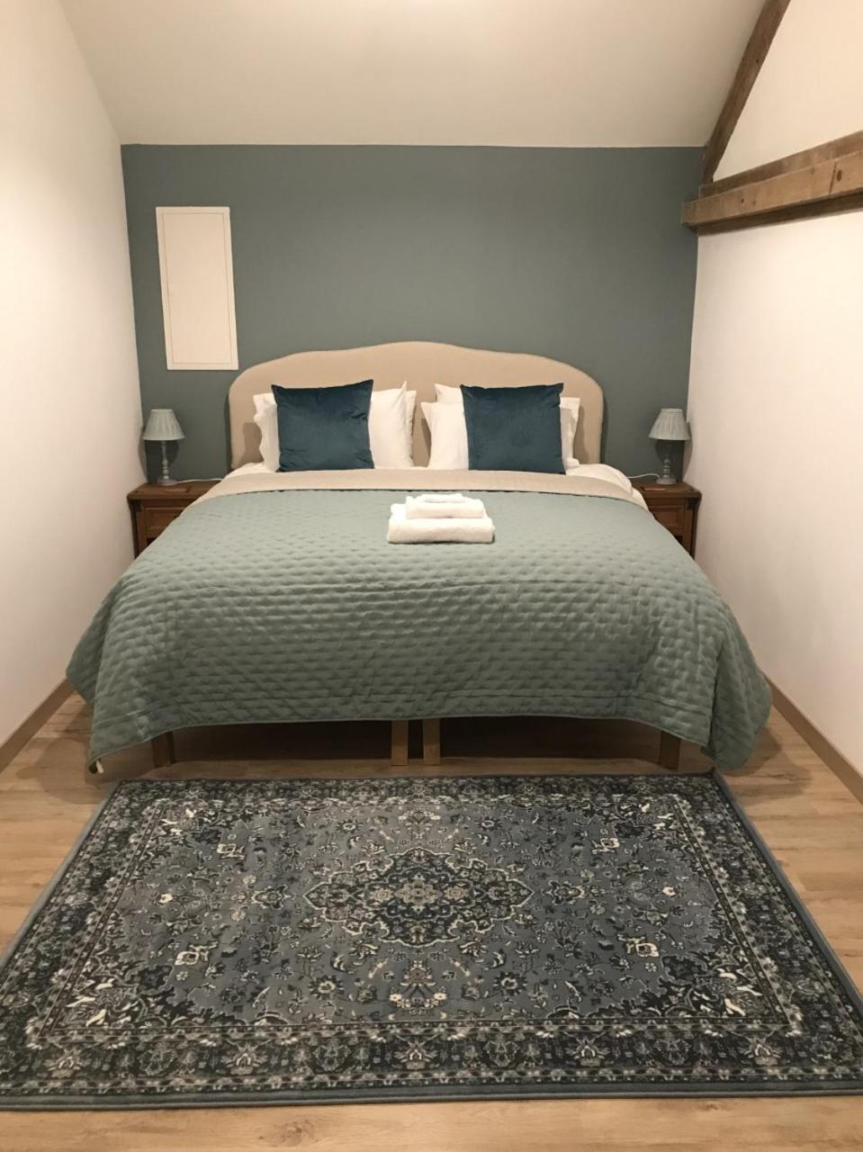 Large Double or Twin Room