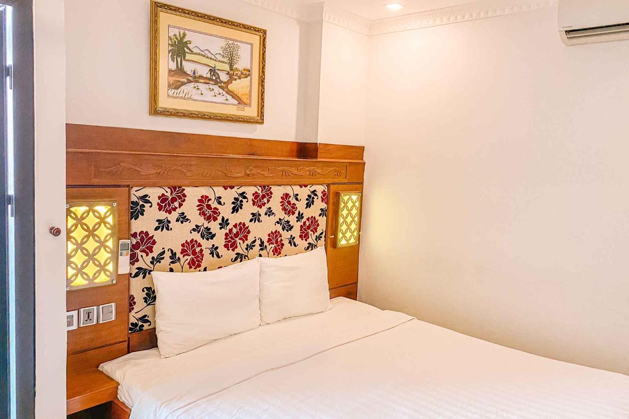 Single Room with Bath