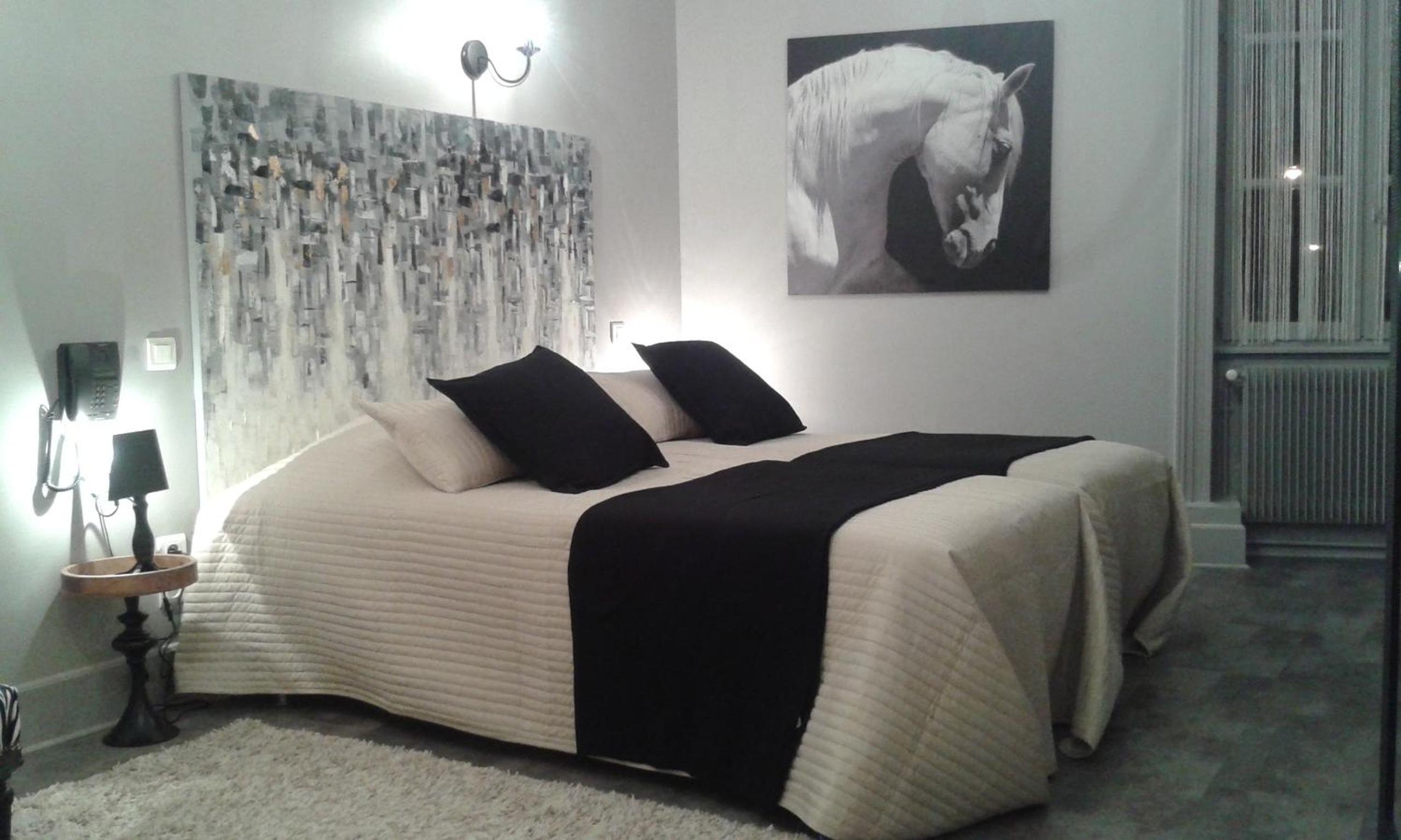 Twin Room - Photo 6
