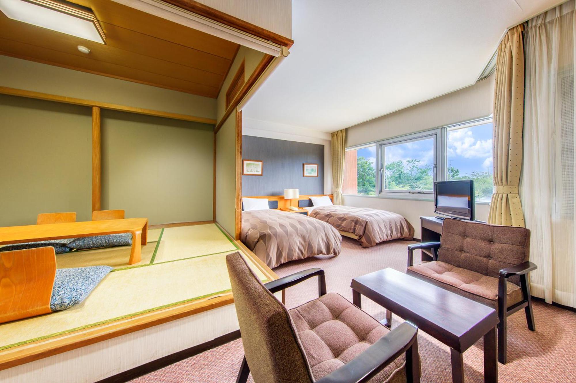 Room with Tatami Area - Non-Smoking
