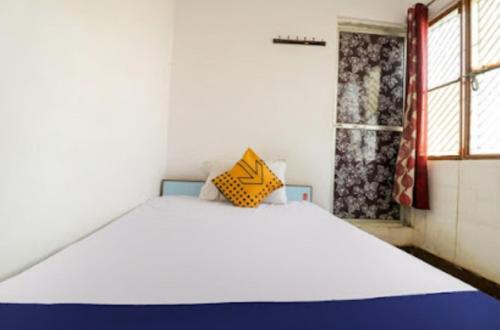 Standard Double Room with Fan photo 2