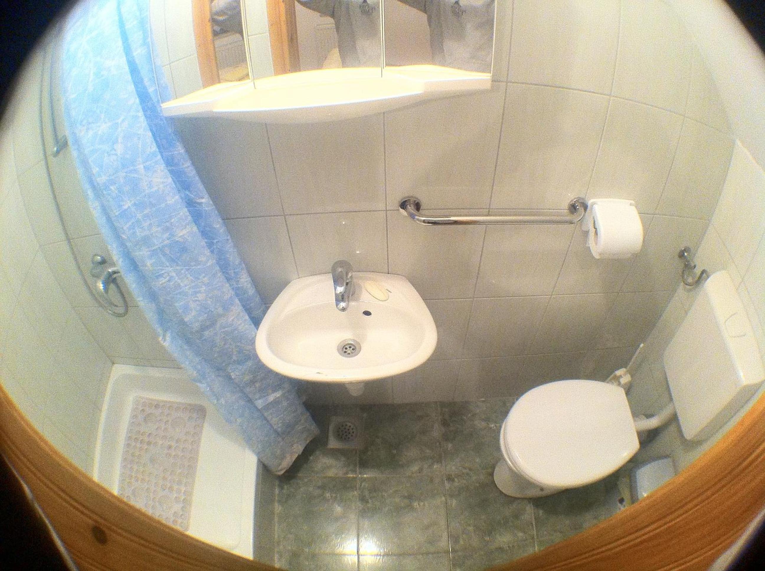 Double Room - Photo 13