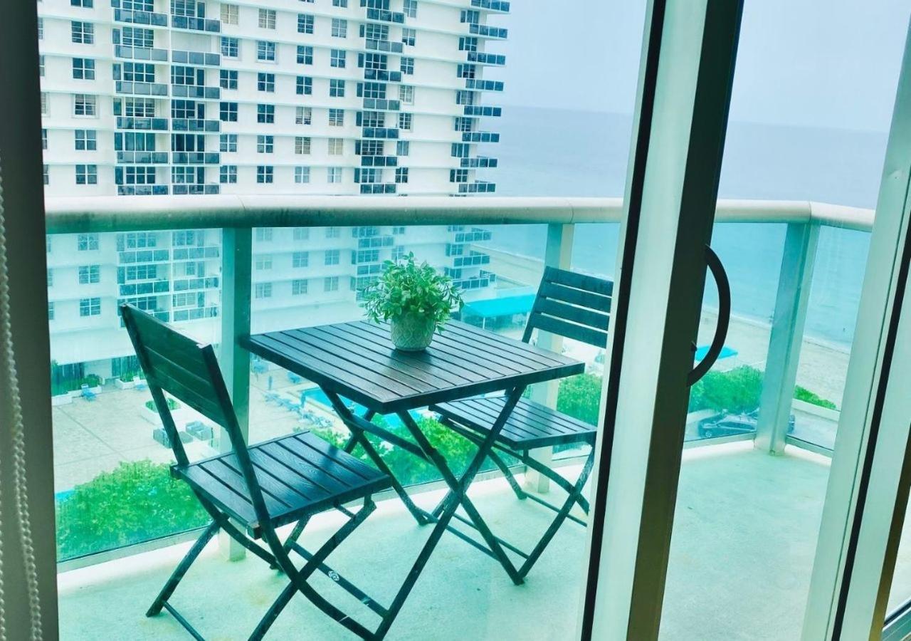Platinum Two-Bedroom Apartment with Ocean and Pool View