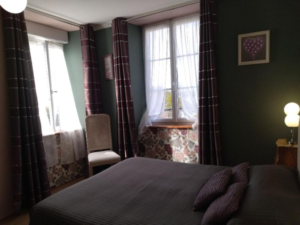 Family Room - Photo 4