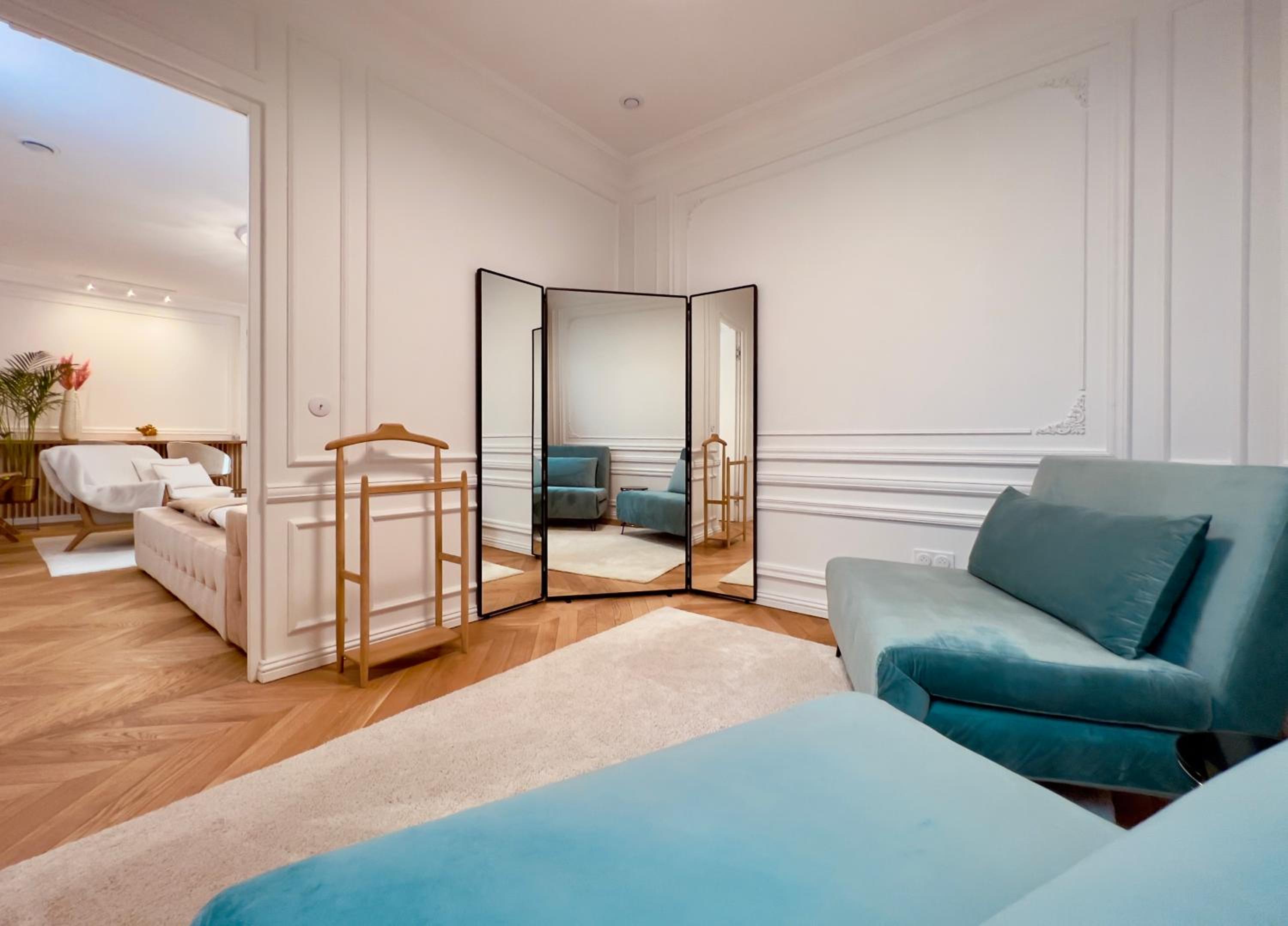 Deluxe King Suite