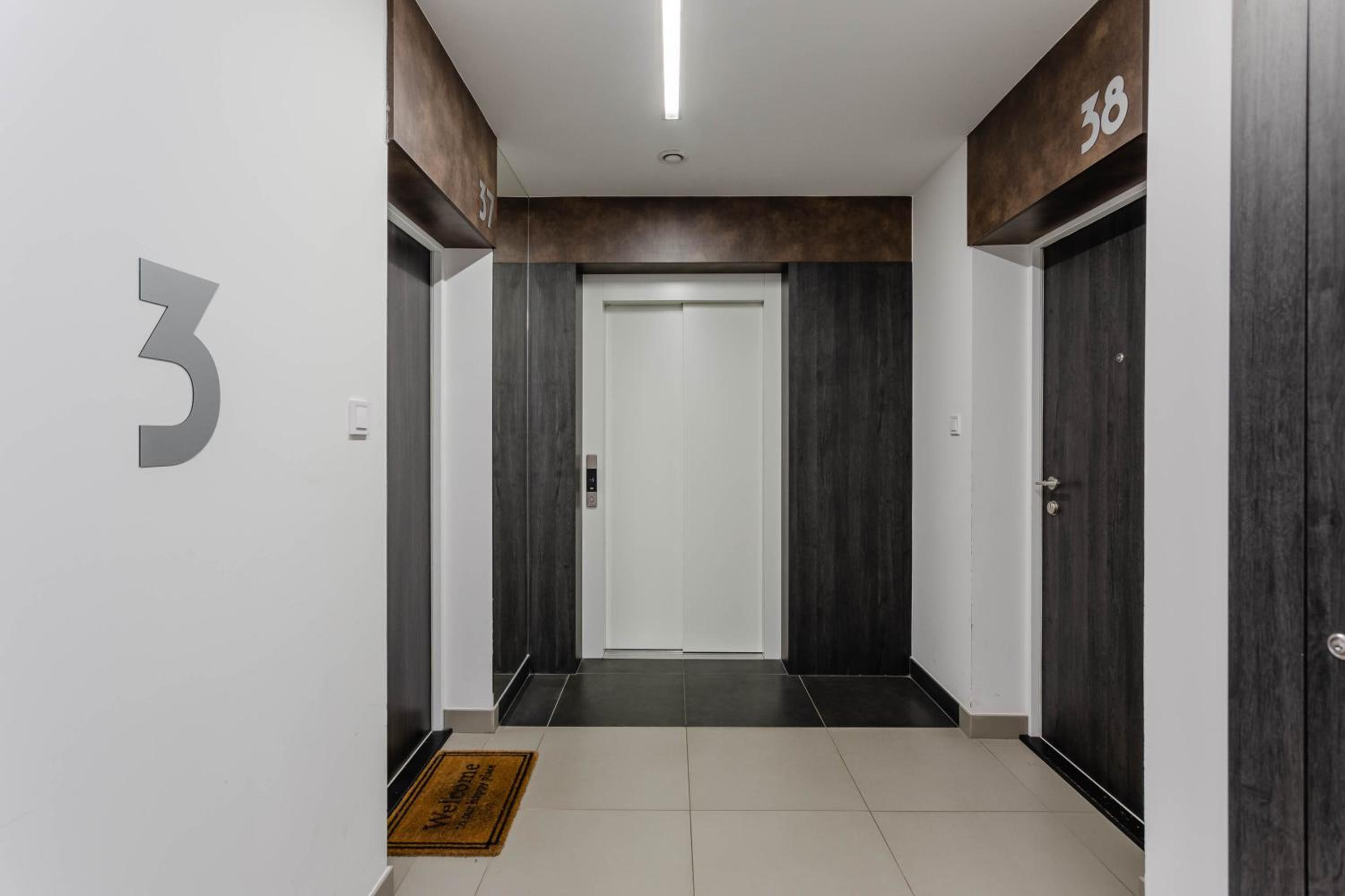 One-Bedroom Apartment - Photo 22